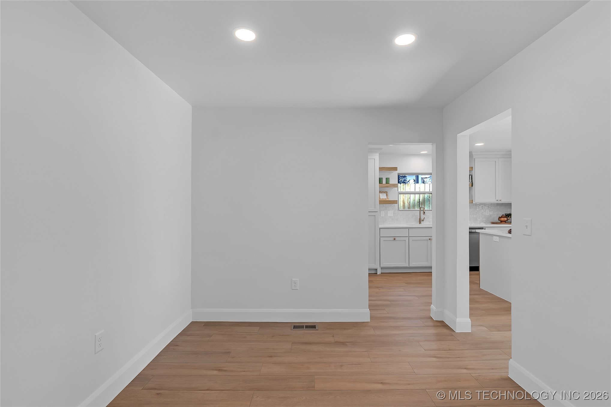 3124 79th Street Property Photo 11