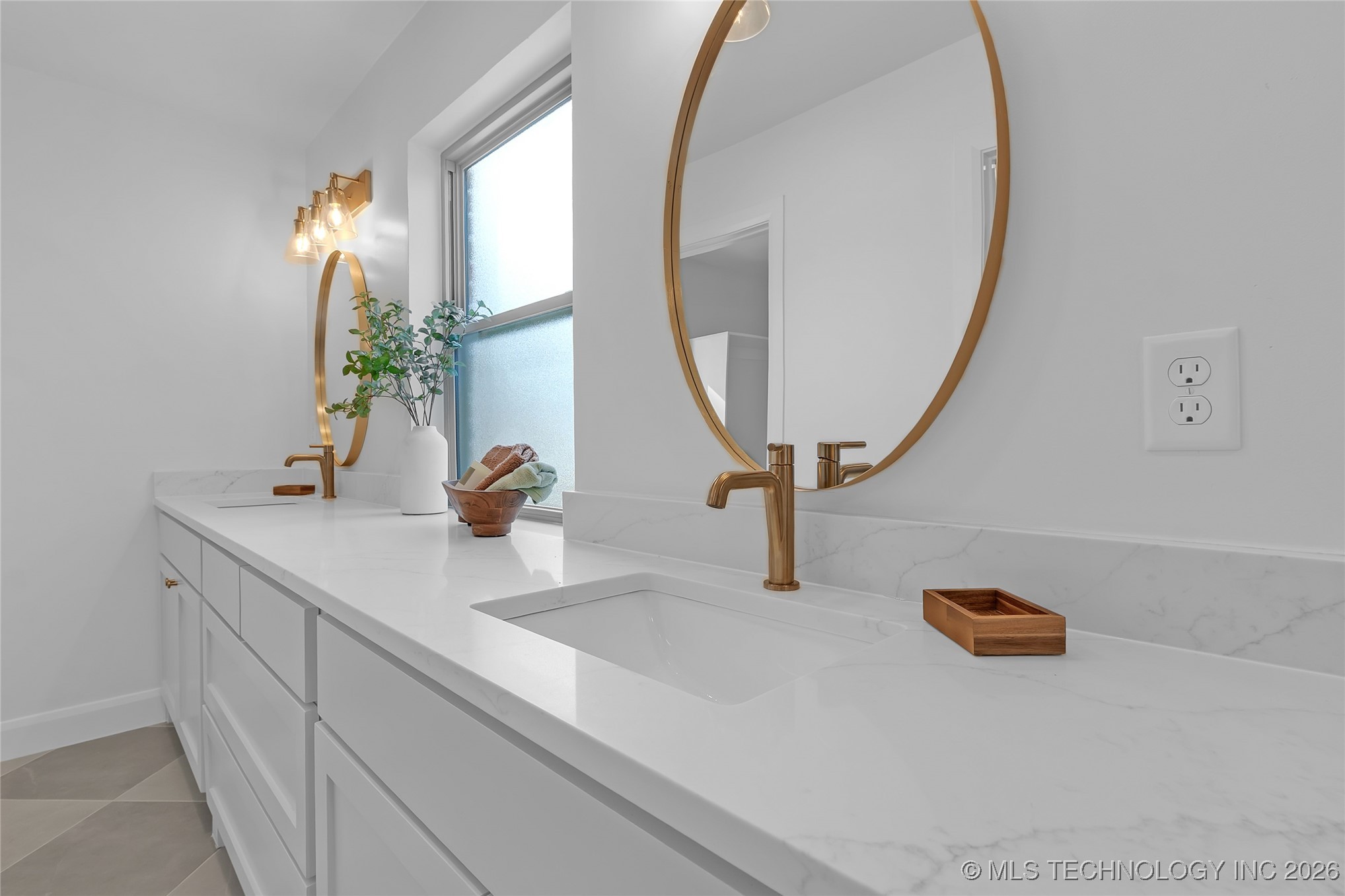 3124 79th Street Property Photo 46