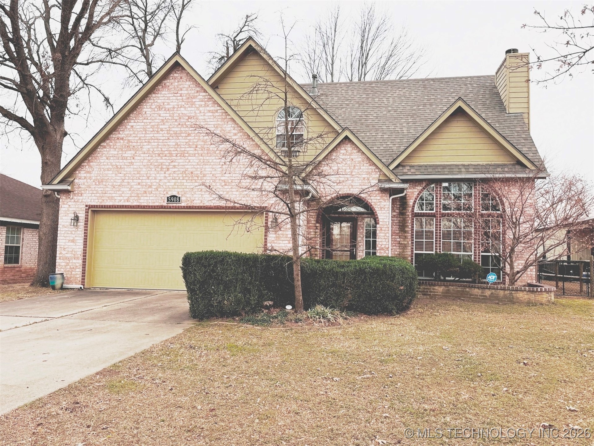 5908 W 43rd Street Property Photo 1