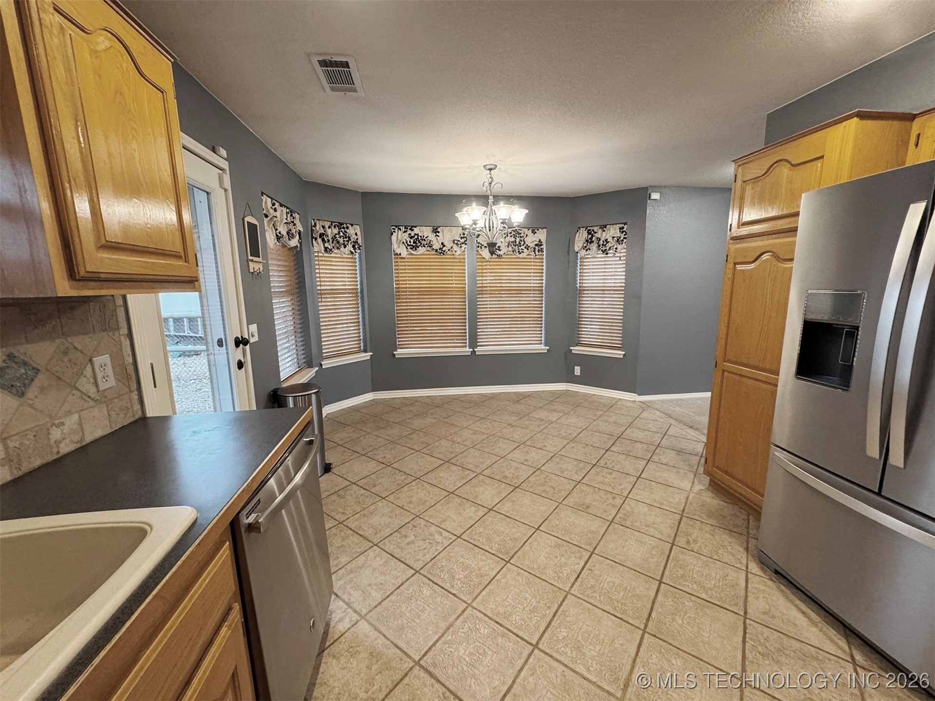 5908 W 43rd Street Property Photo 9