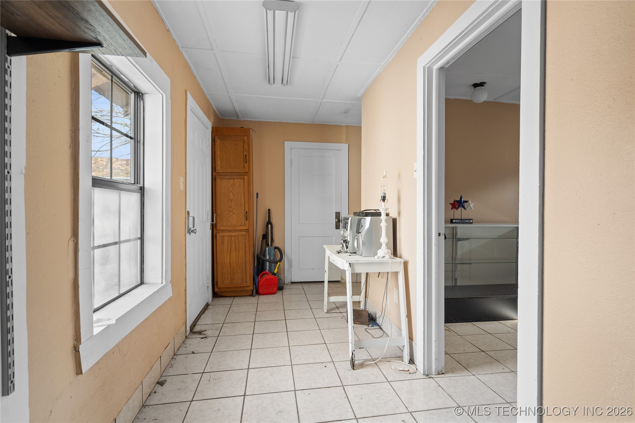 101 S 4th Property Photo 7