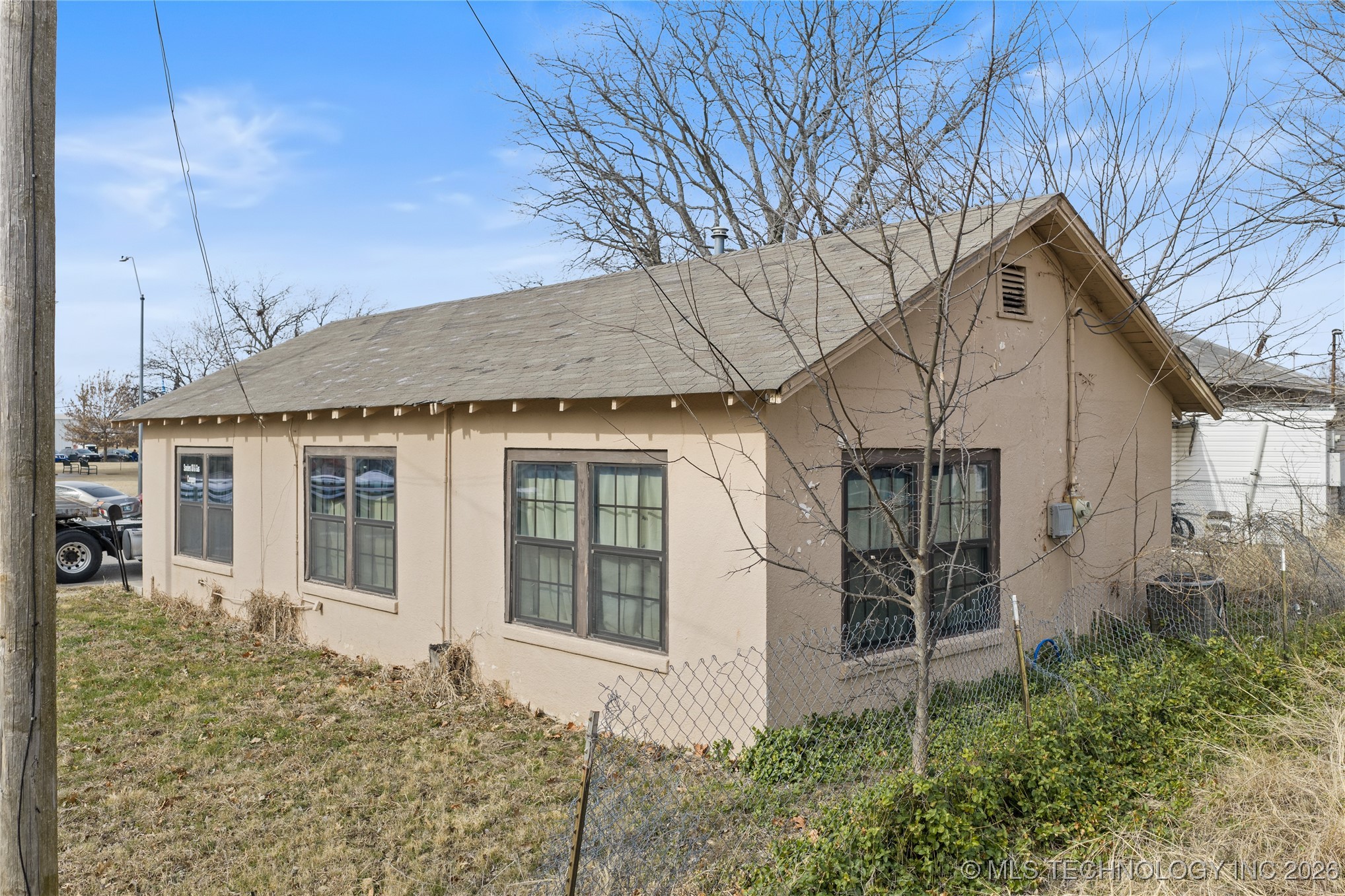 101 S 4th Property Photo 16