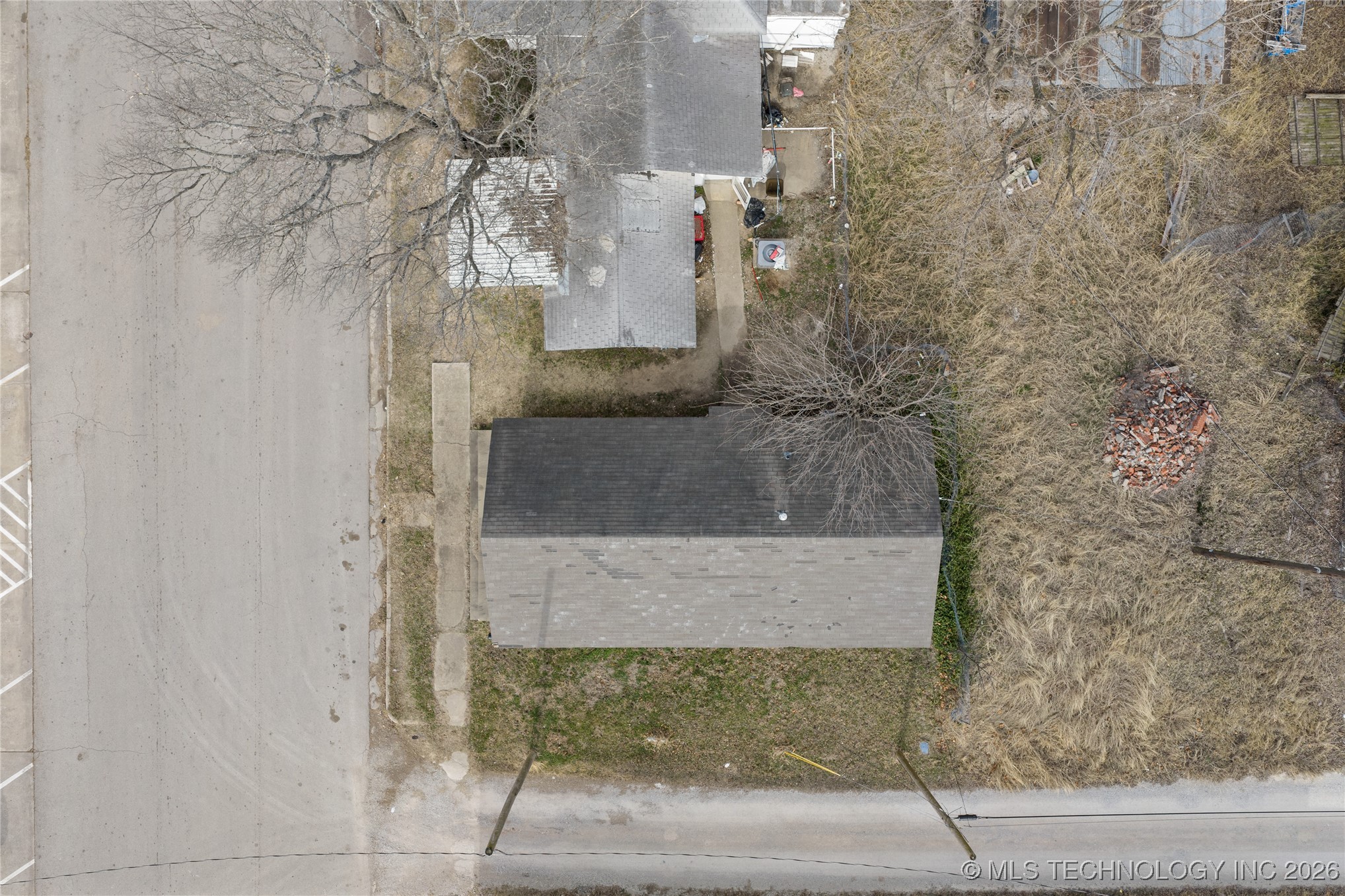 101 S 4th Property Photo 19