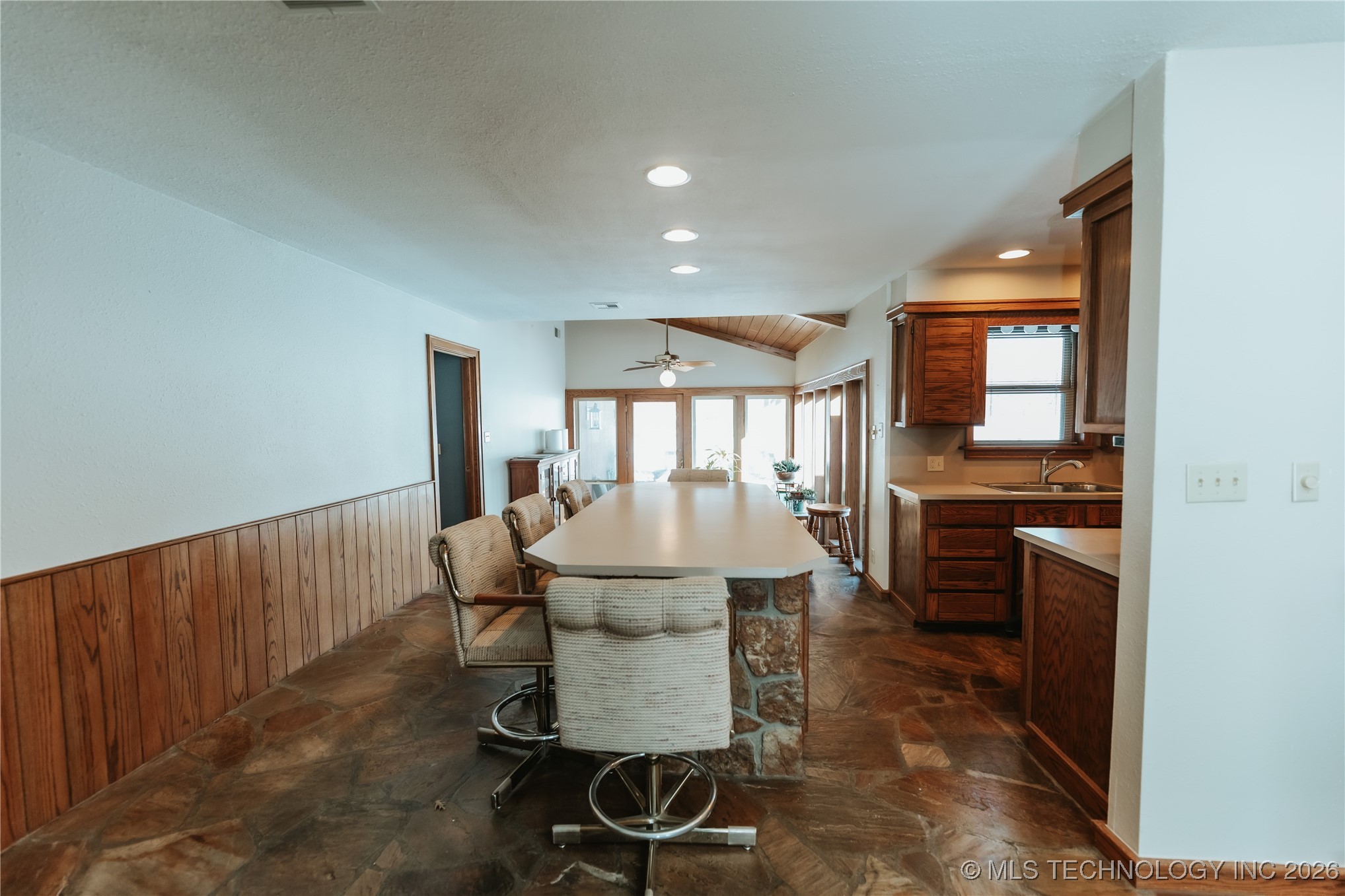 1506 8th Street Property Photo 10