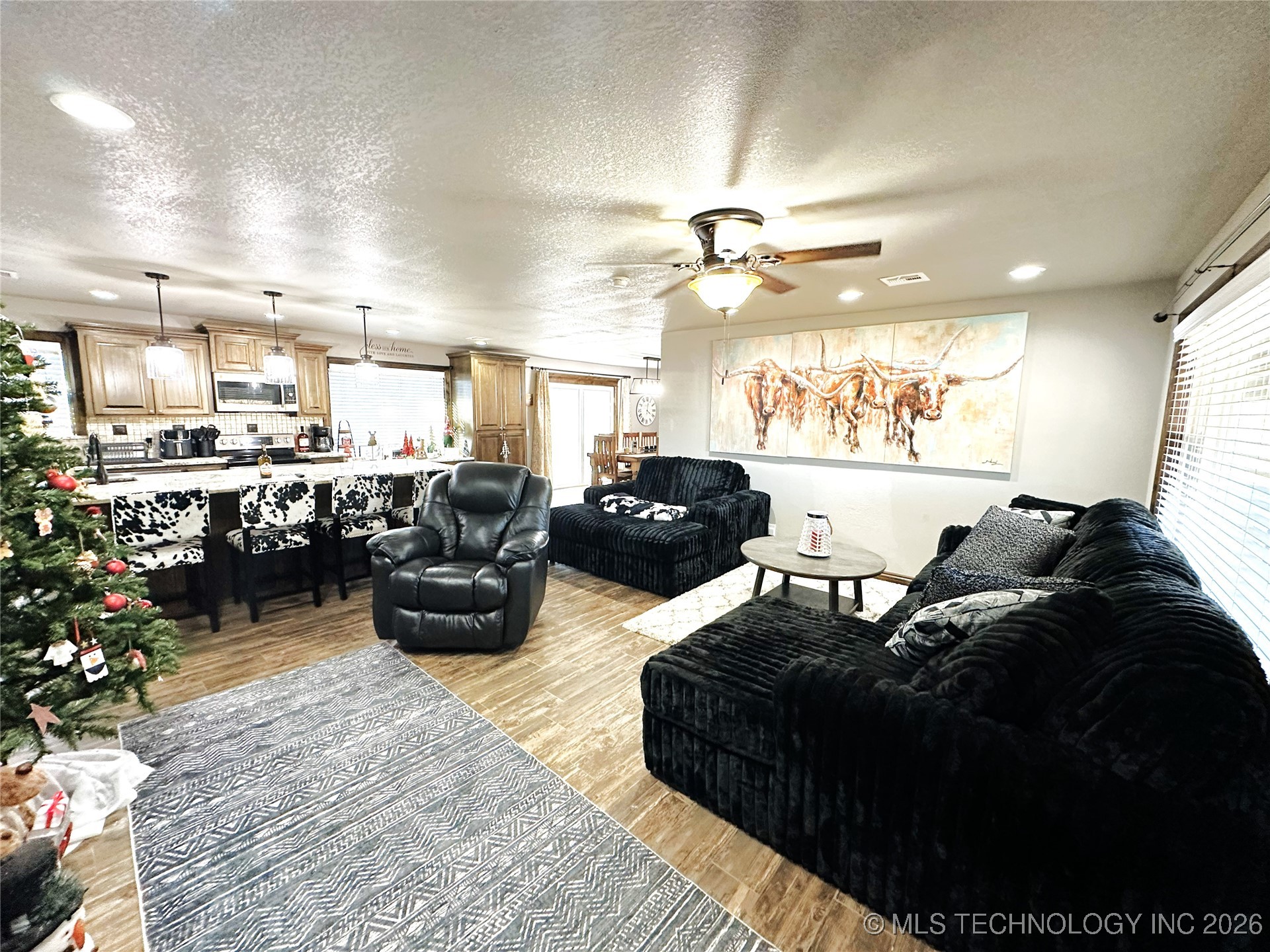 422985 E 1080 Property Photo 13