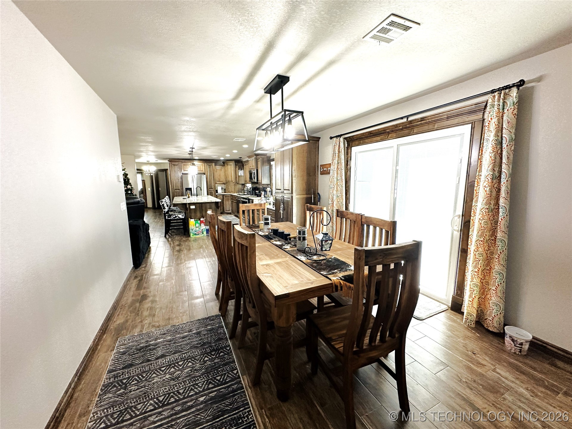 422985 E 1080 Property Photo 15