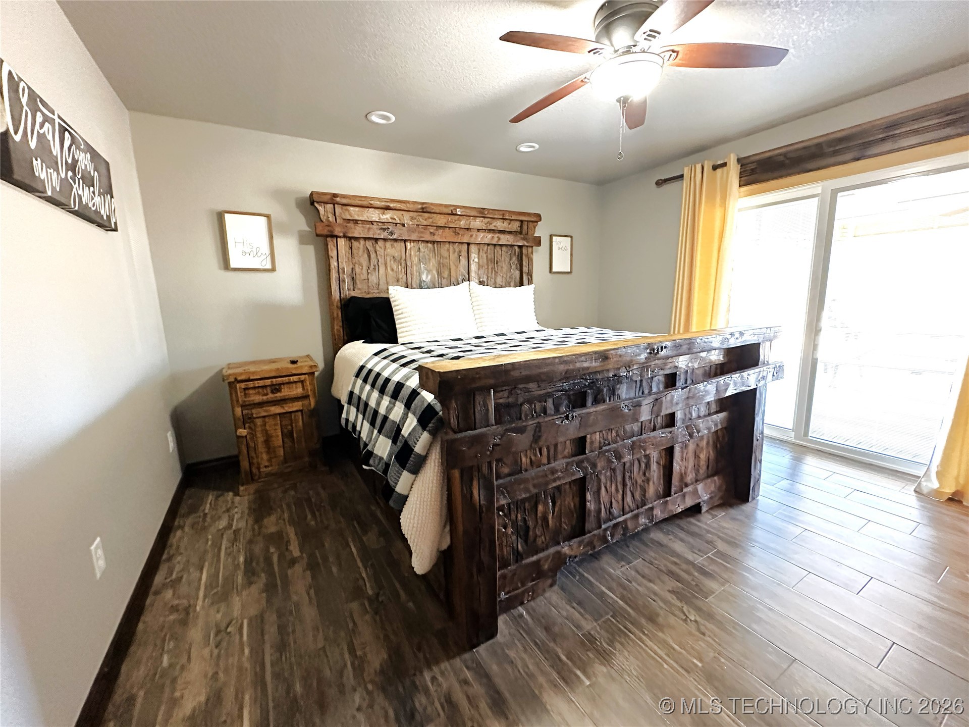 422985 E 1080 Property Photo 17