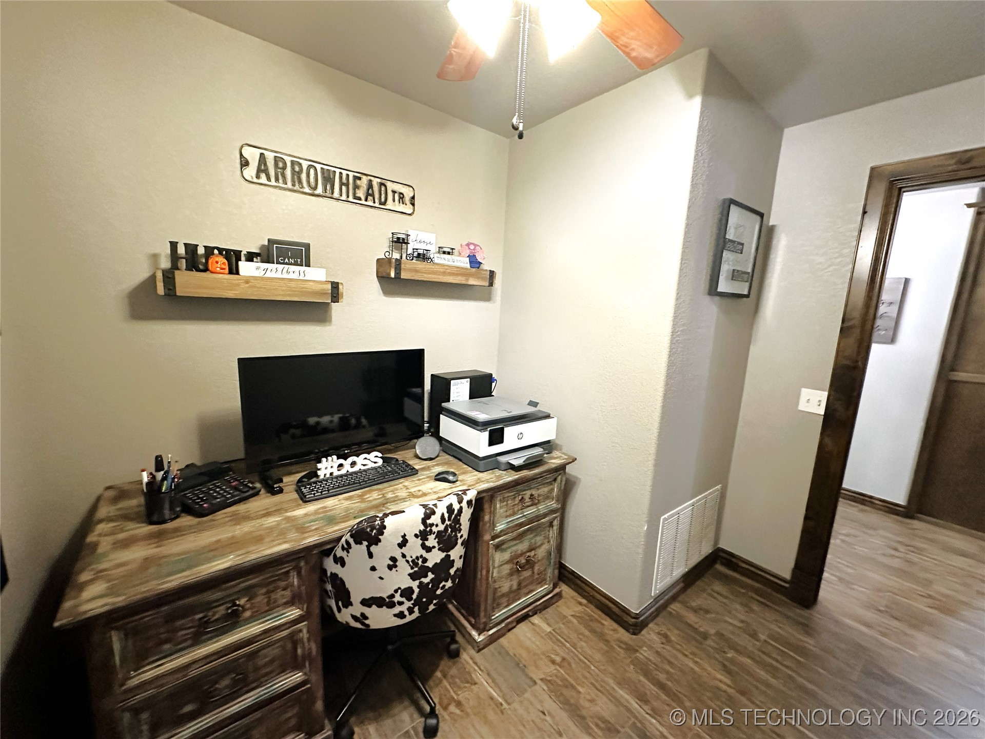 422985 E 1080 Property Photo 27