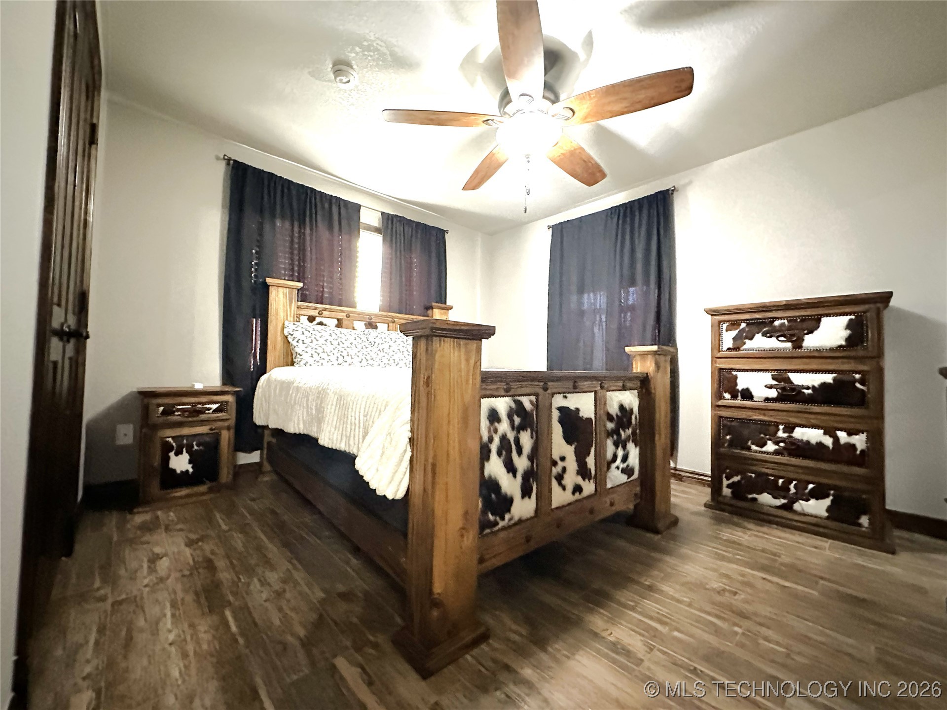 422985 E 1080 Property Photo 34