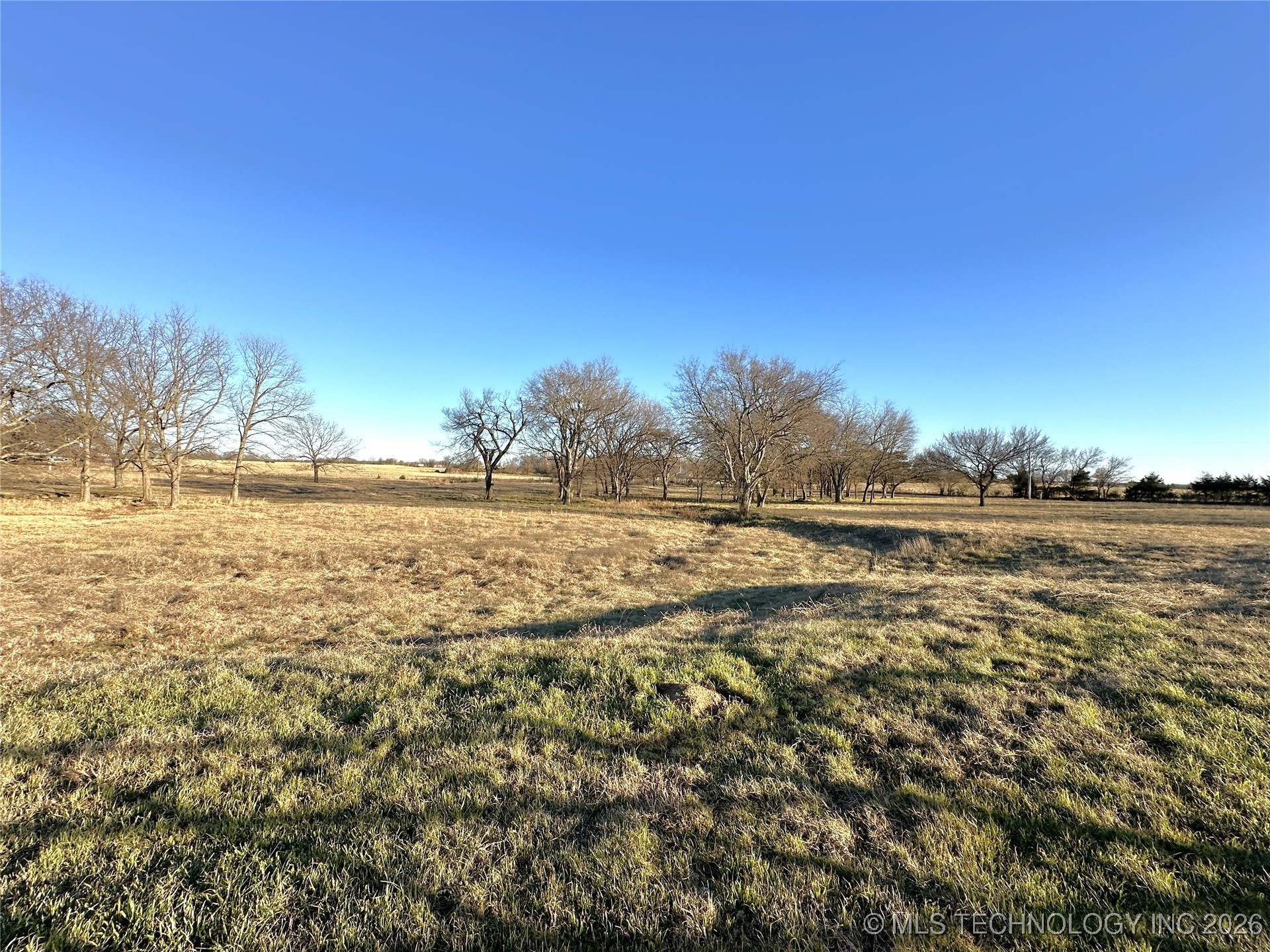 422985 E 1080 Property Photo 61