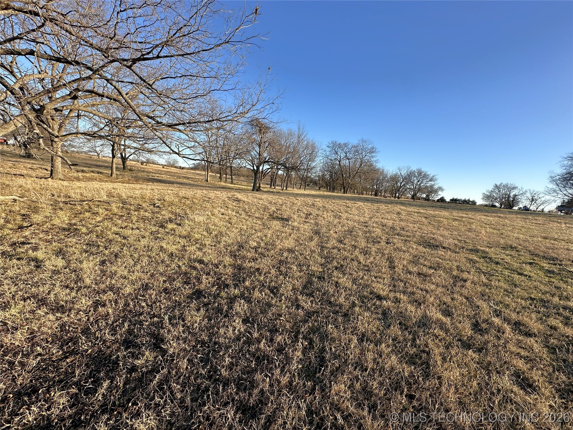 422985 E 1080 Property Photo 63