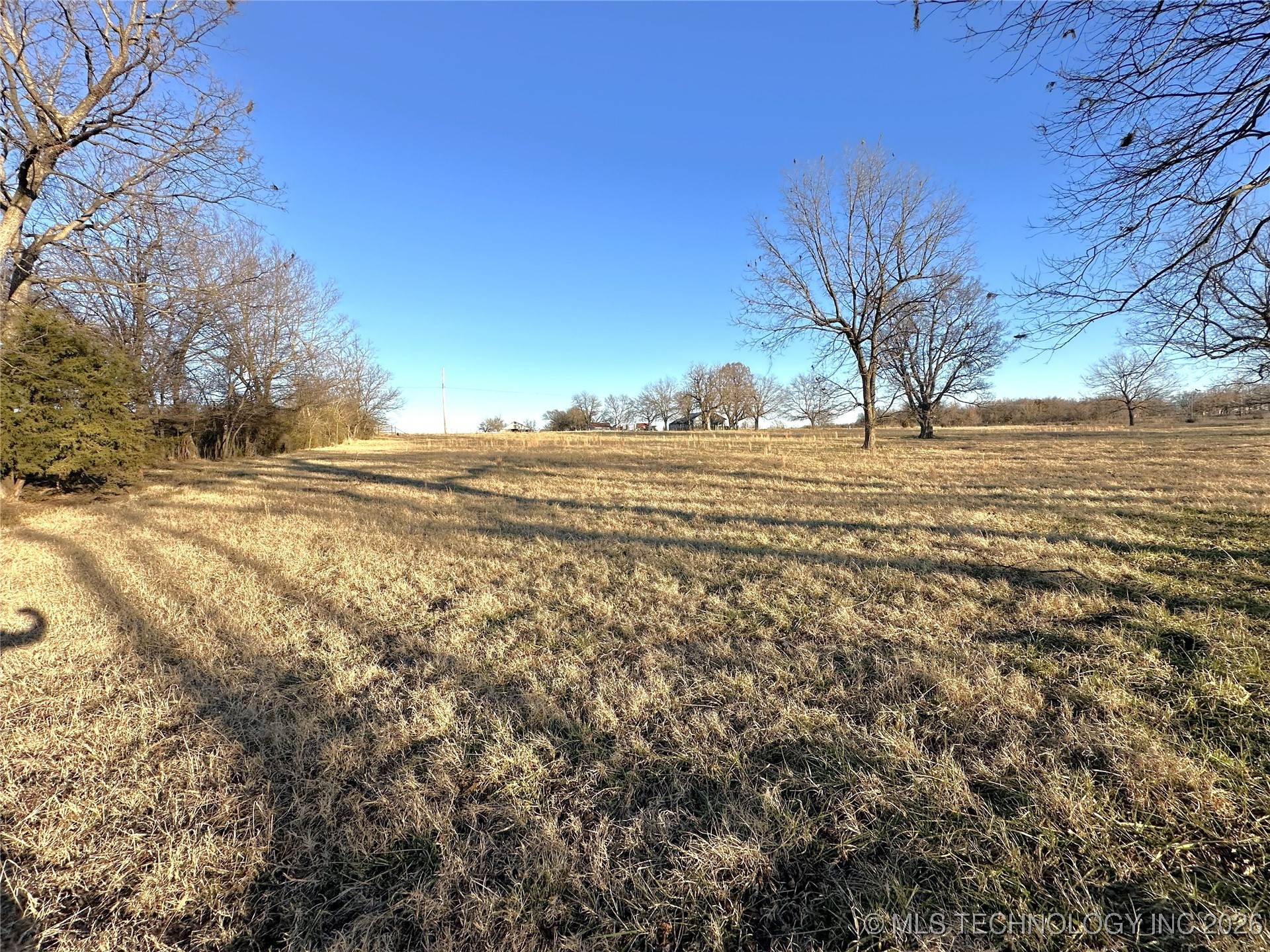 422985 E 1080 Property Photo 65