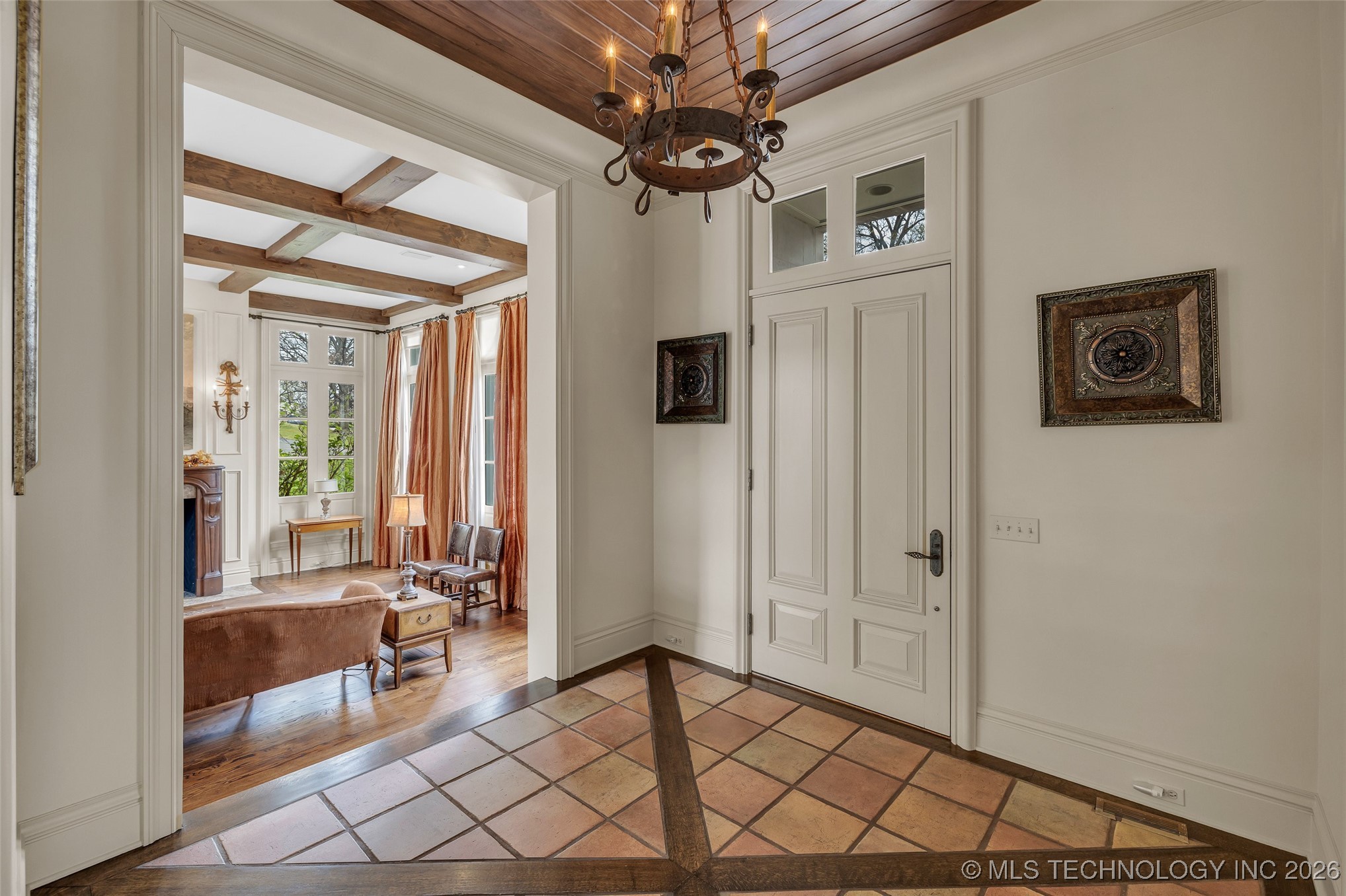 2119 E 30th Place Property Photo 8