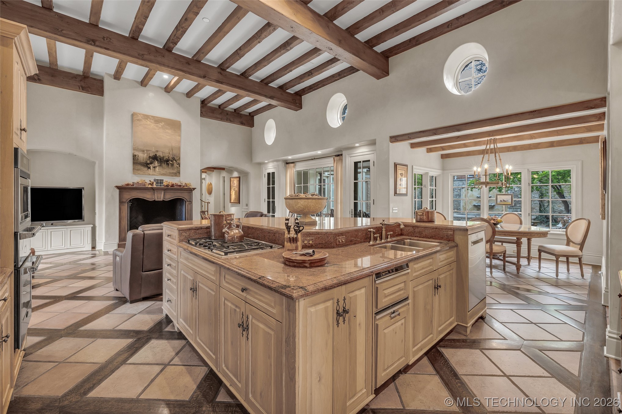 2119 E 30th Place Property Photo 23