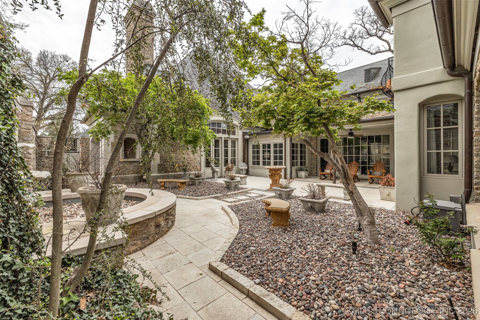 2119 E 30th Place Property Photo 32