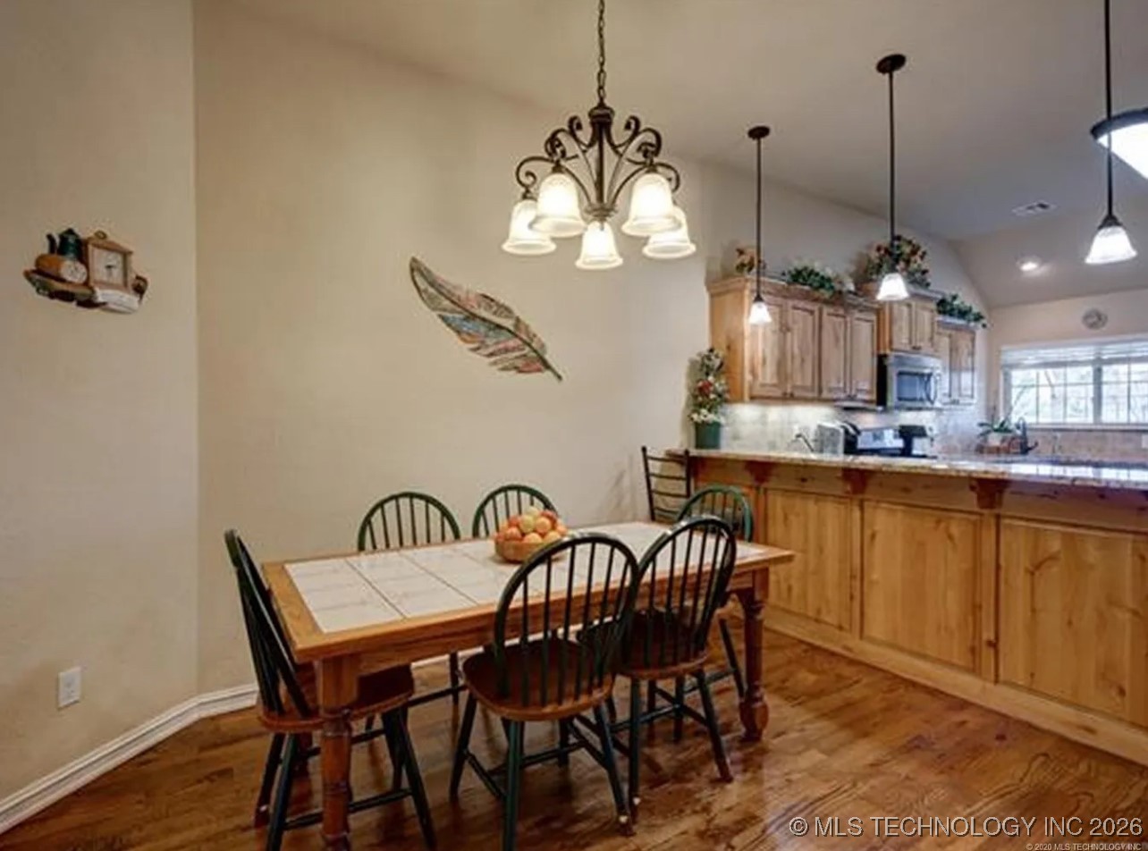 11009 Augusta Drive Property Photo 6