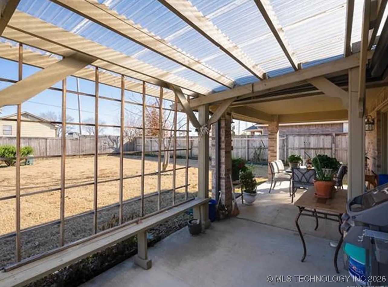 11009 Augusta Drive Property Photo 9