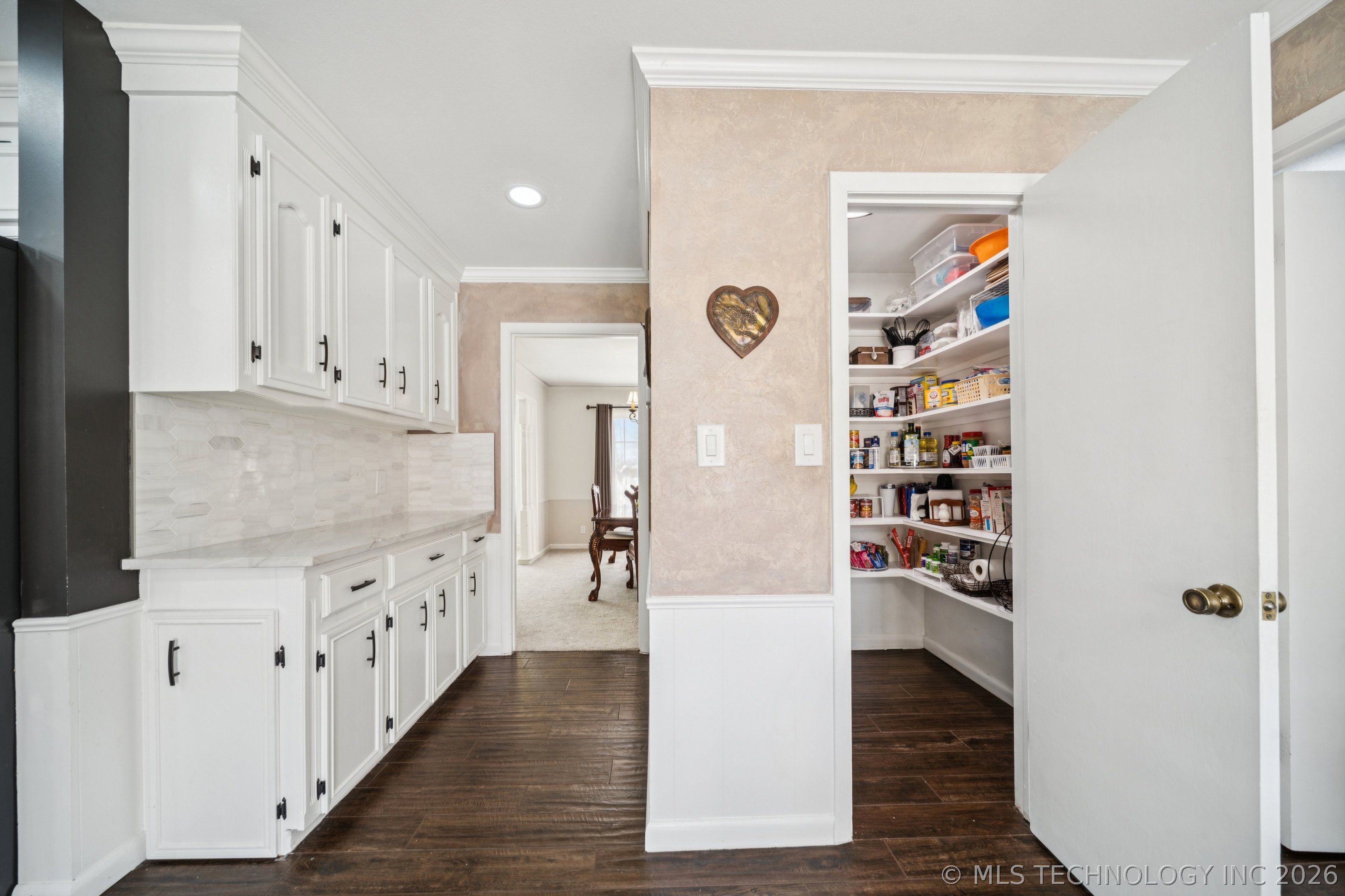 7021 E 67th Street Property Photo 10