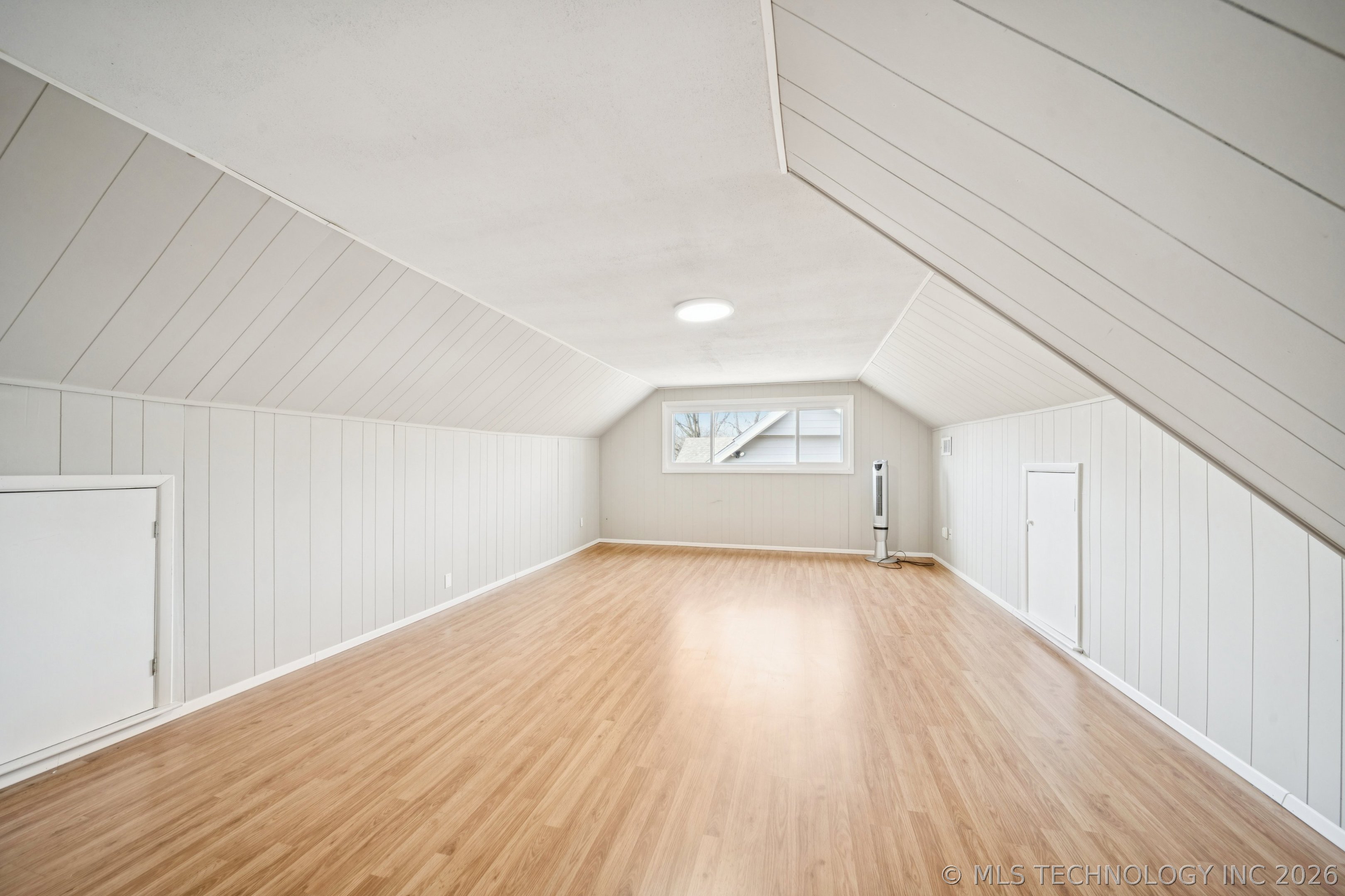 7021 E 67th Street Property Photo 24