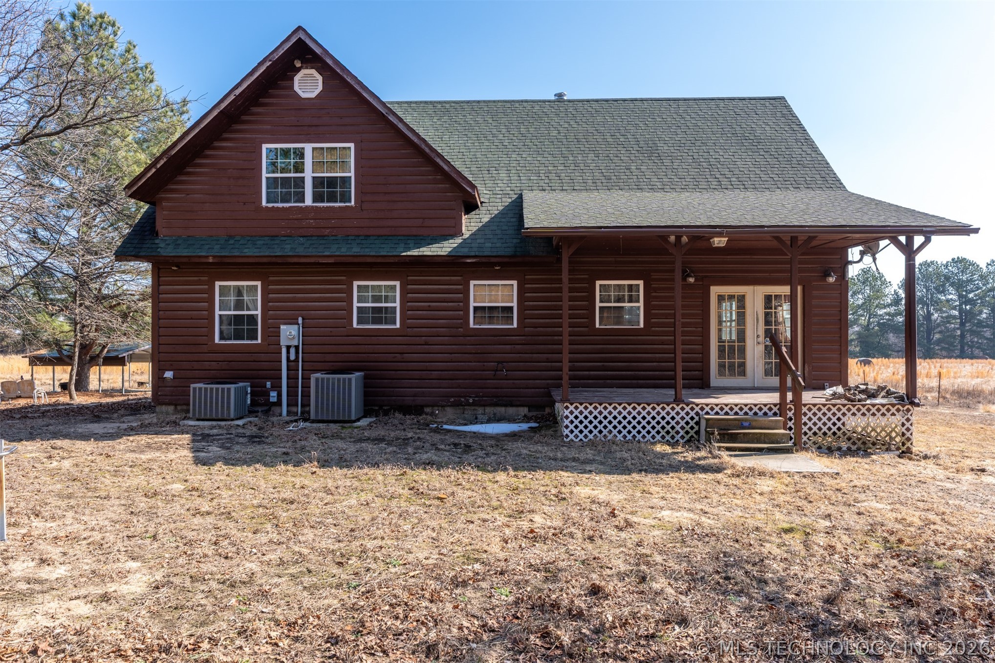 376121 E 1140 Property Photo 2