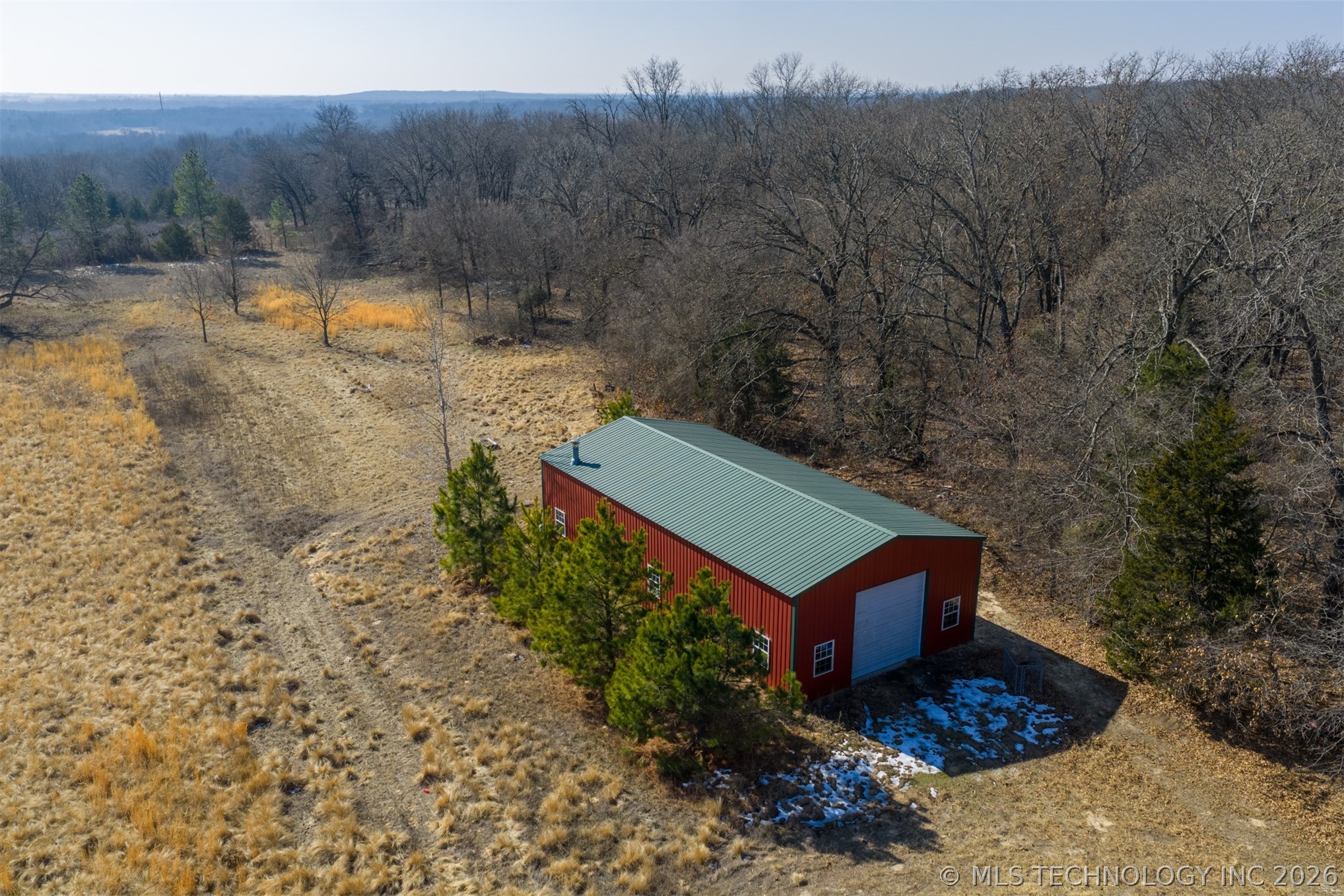 376121 E 1140 Property Photo 4