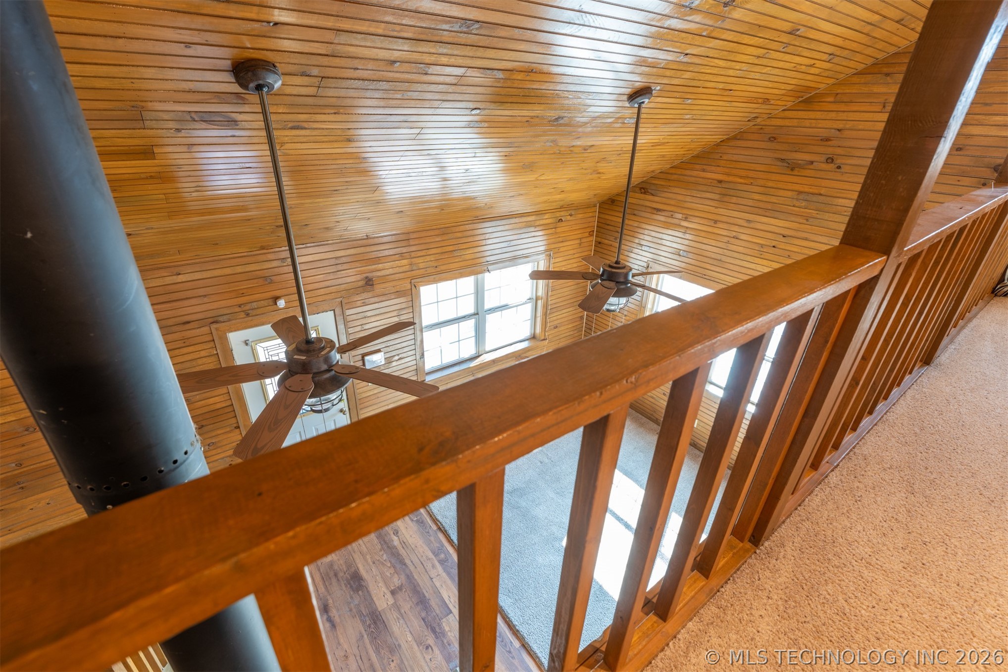 376121 E 1140 Property Photo 21