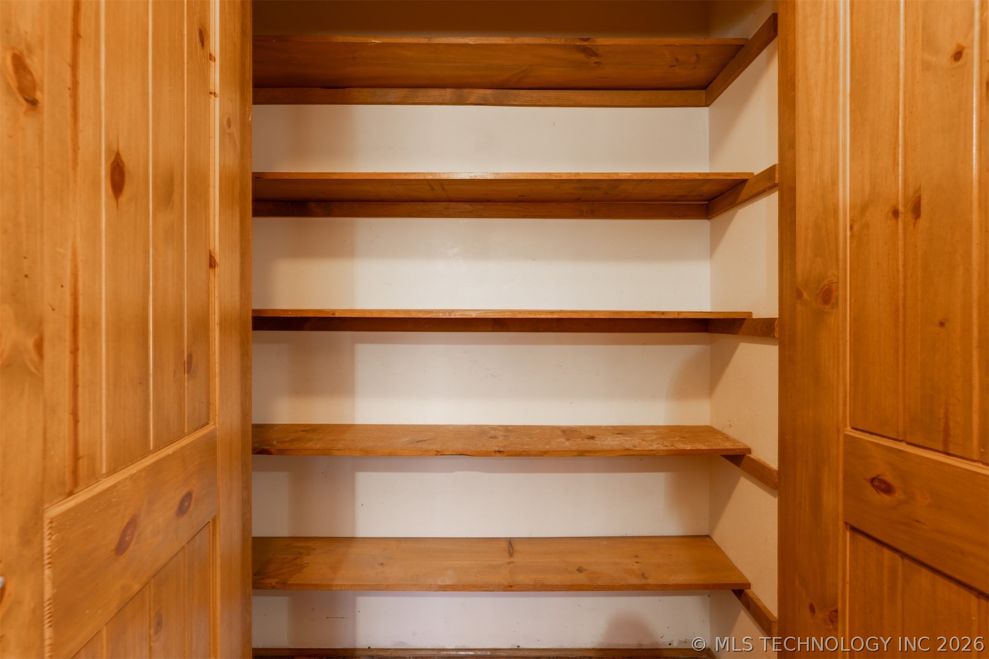 376121 E 1140 Property Photo 23