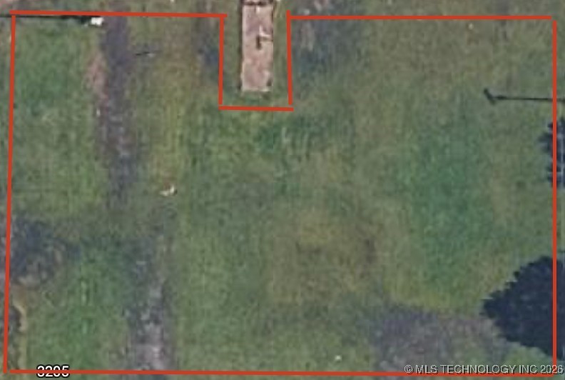 3205 E Shawnee Bypass Property Photo 1