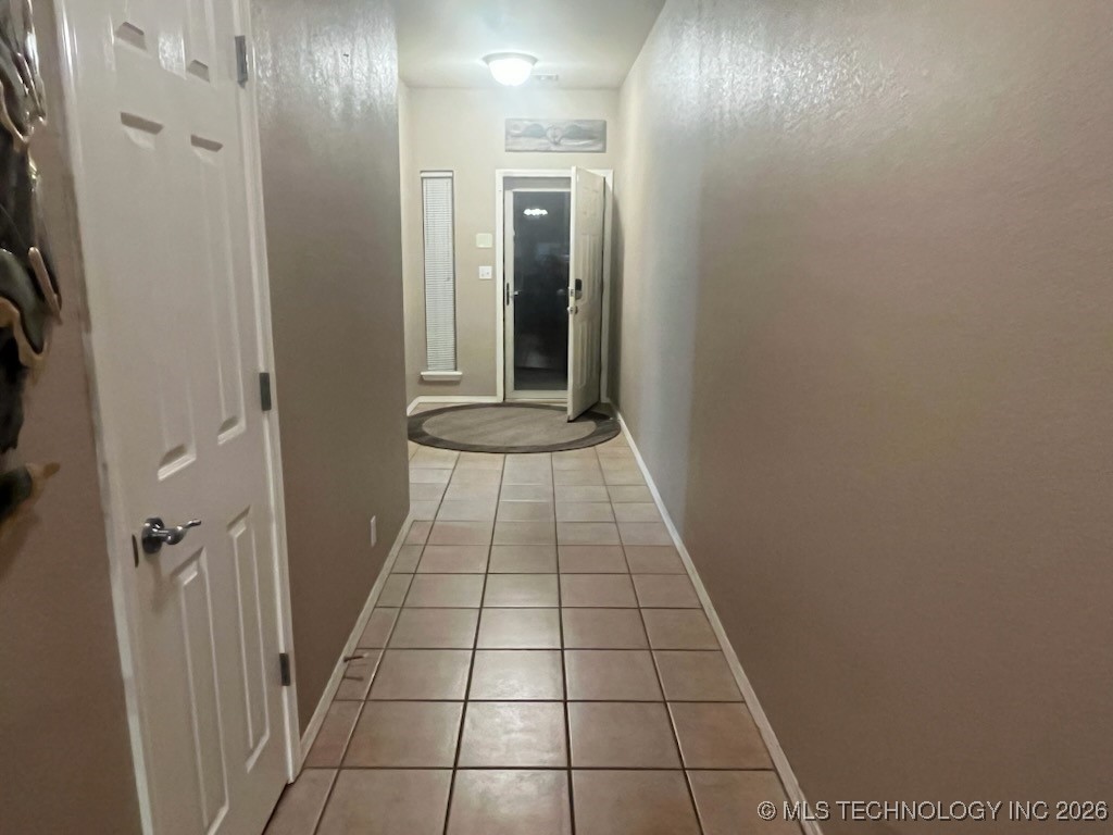 4809 S 195th Avenue E Property Photo 2