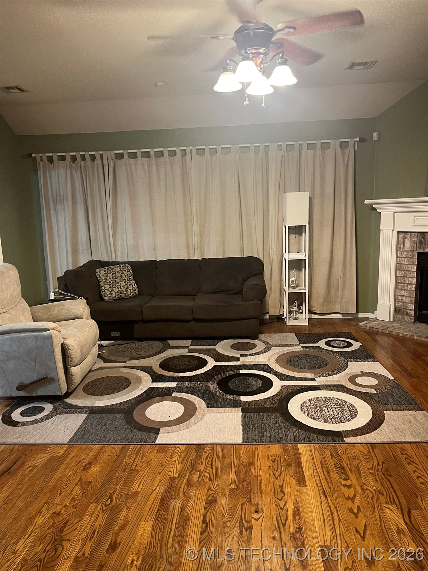 4809 S 195th Avenue E Property Photo 4