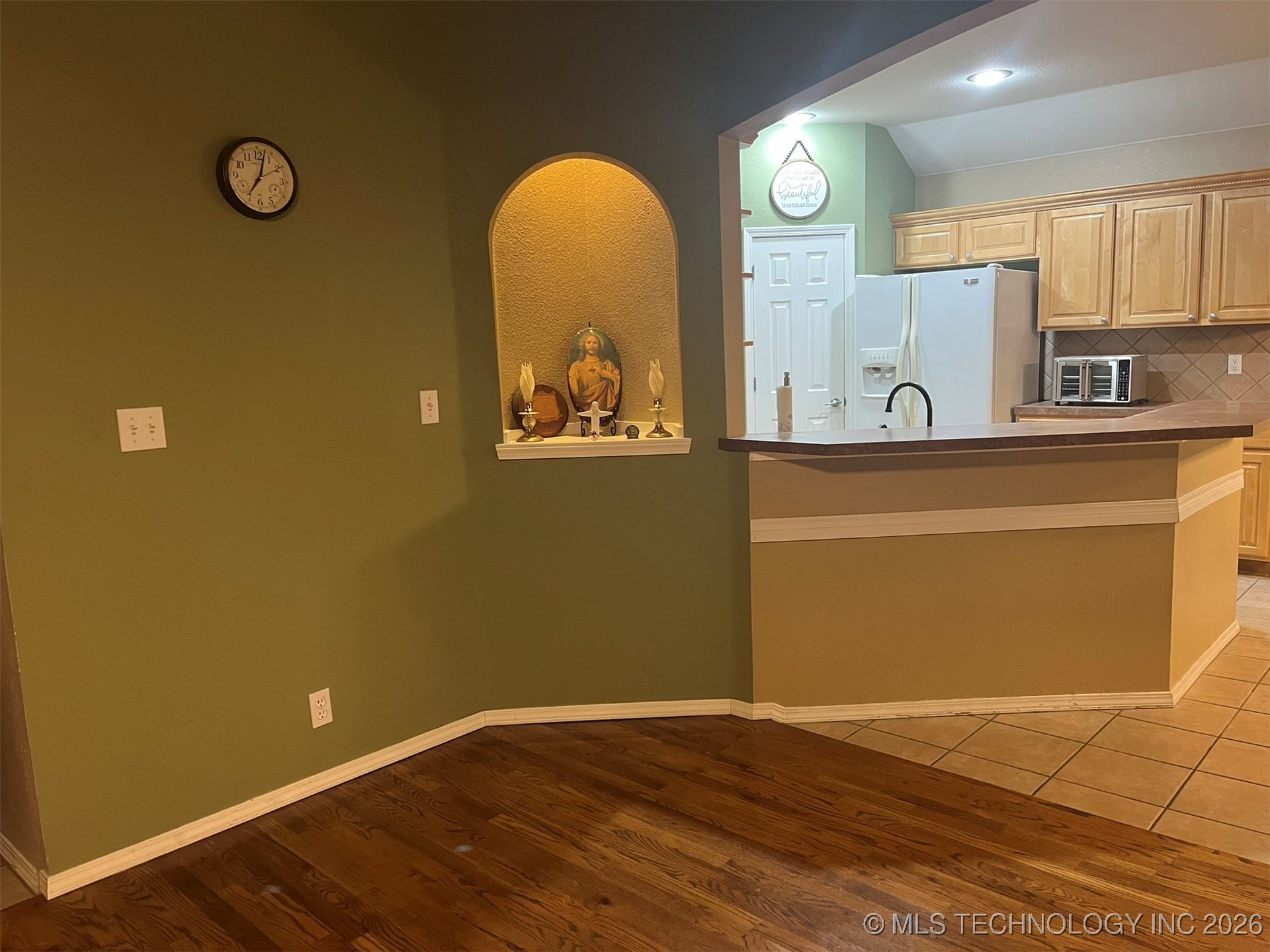 4809 S 195th Avenue E Property Photo 5