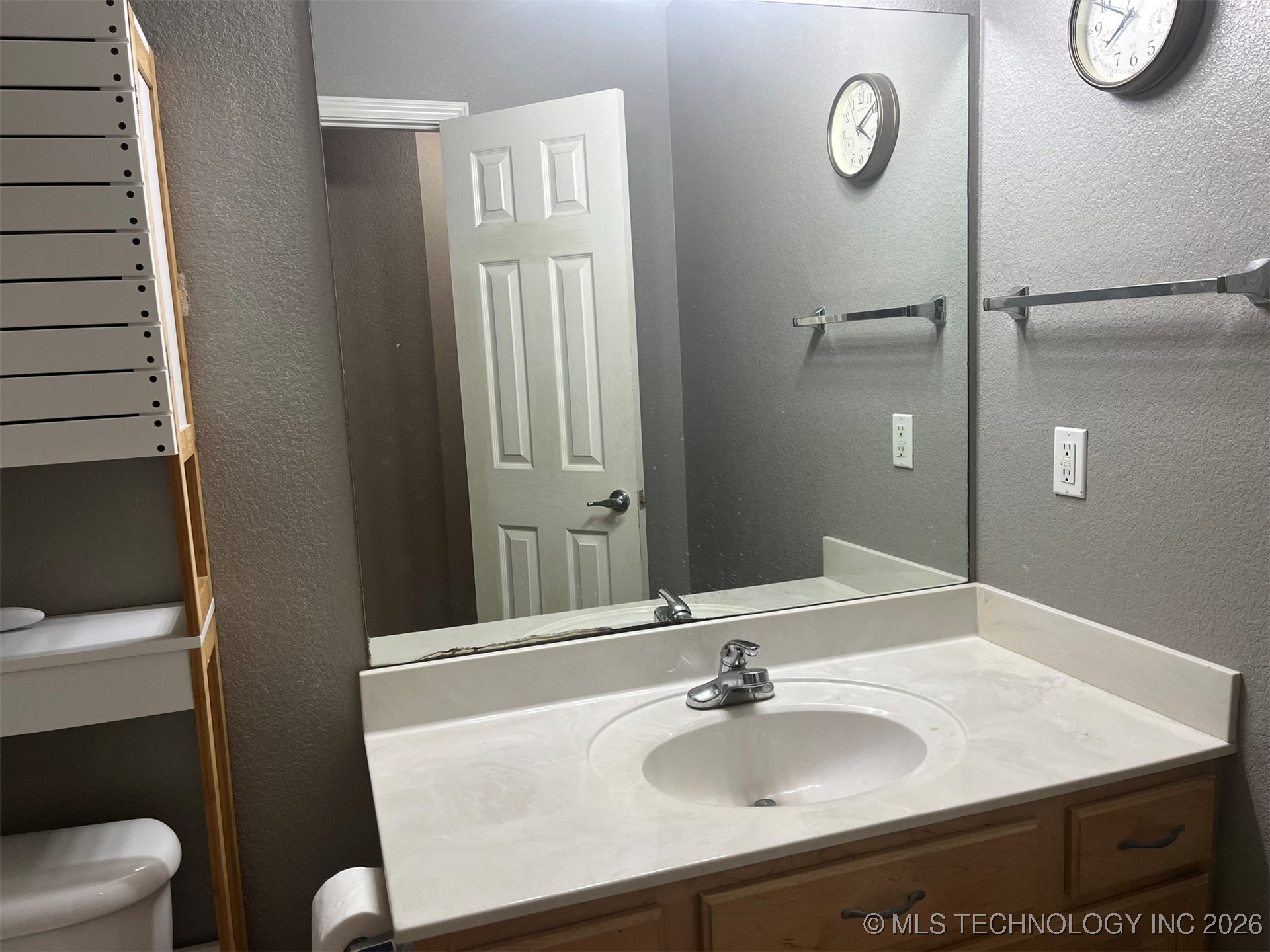 4809 S 195th Avenue E Property Photo 16