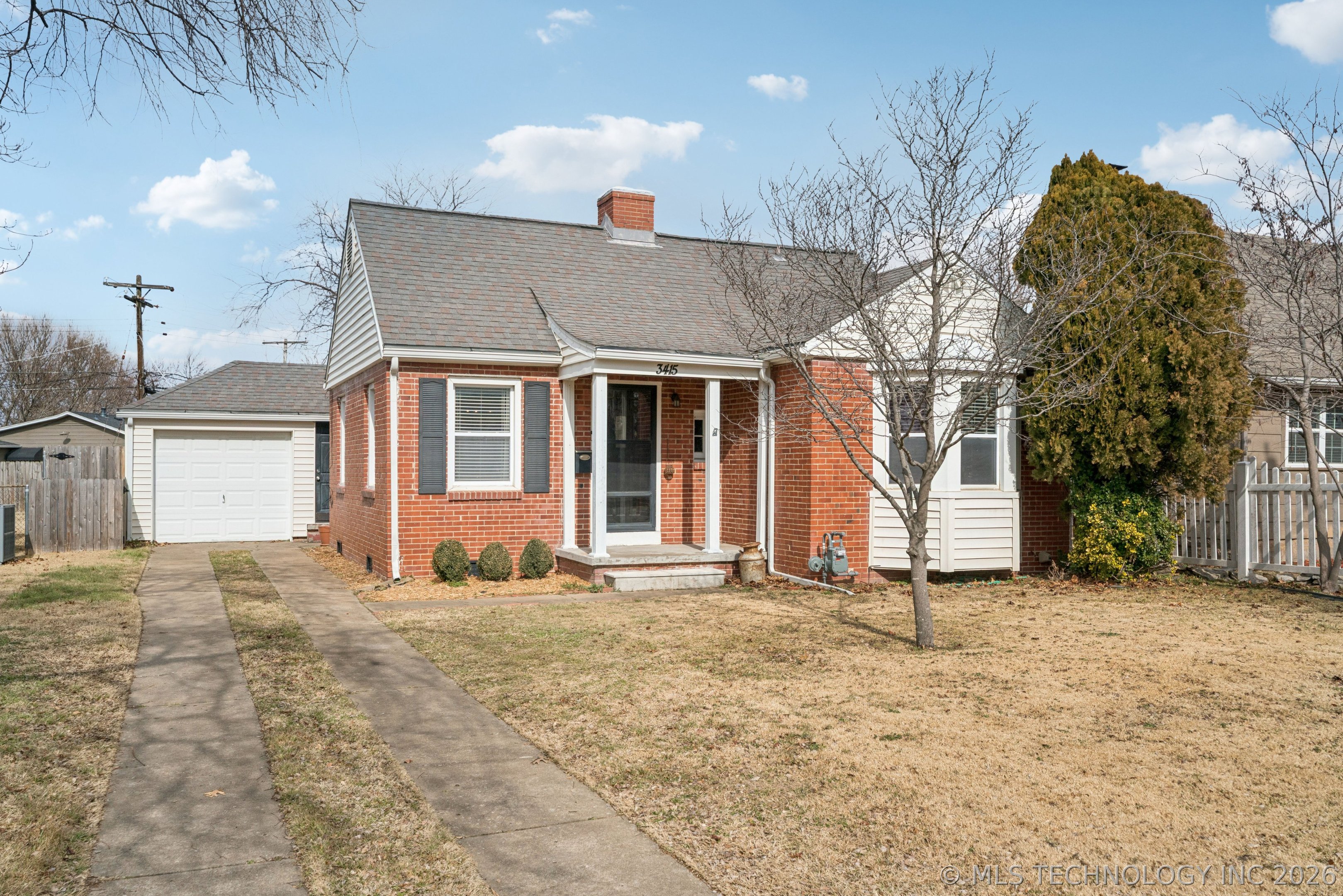 3415 E 13th Street Property Photo 3