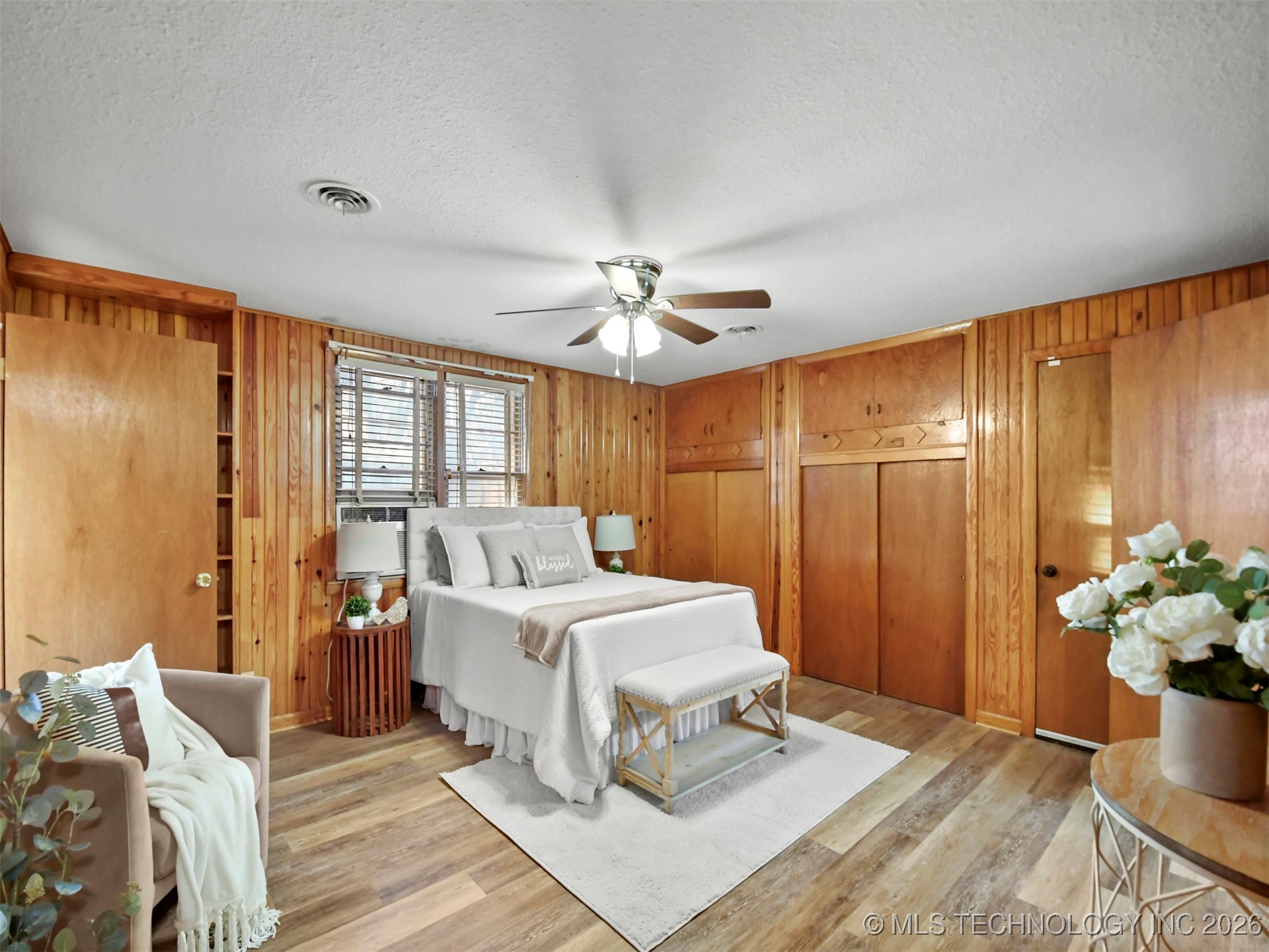 1415 Holt Street Property Photo 7