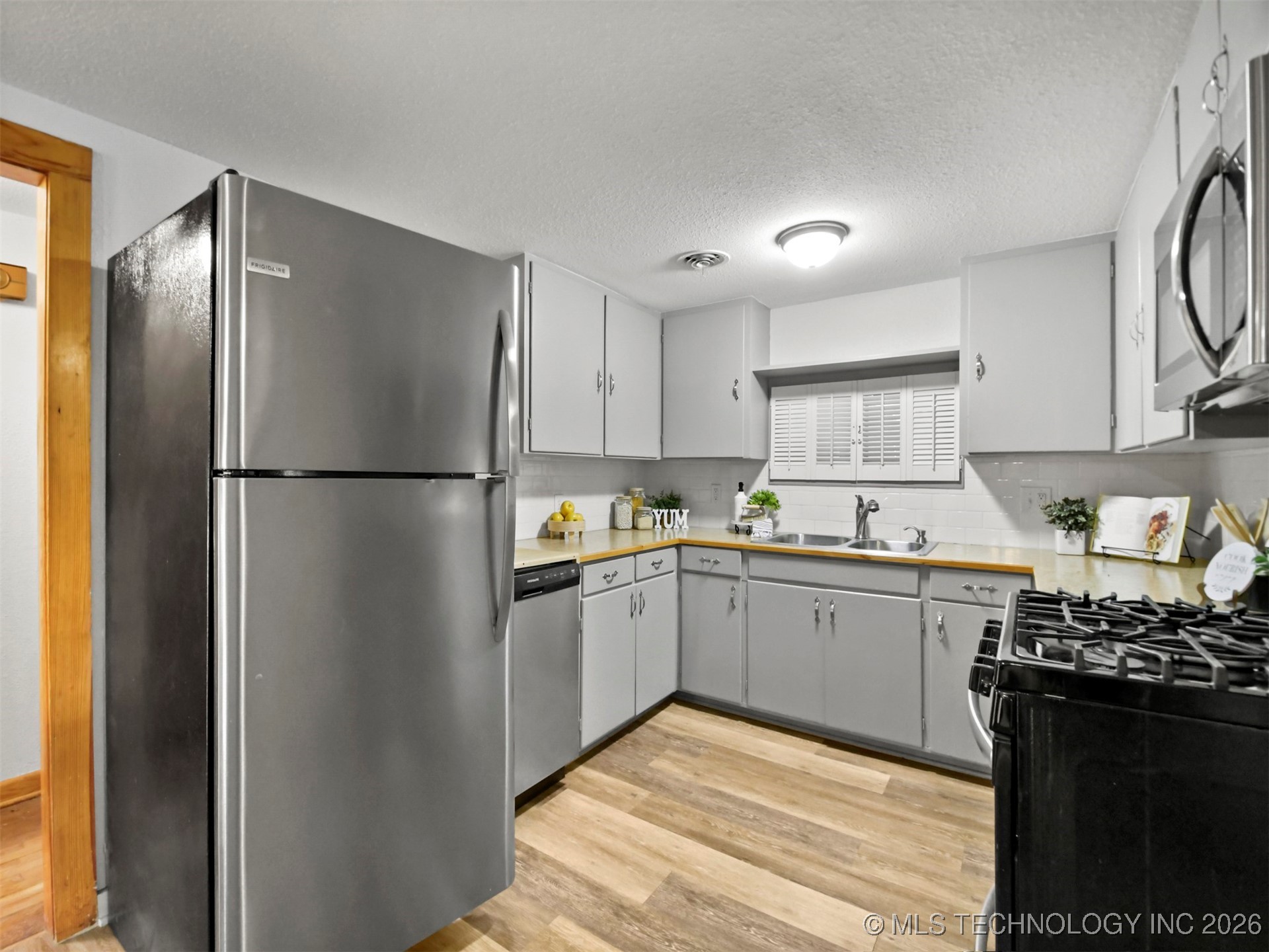 1415 Holt Street Property Photo 15