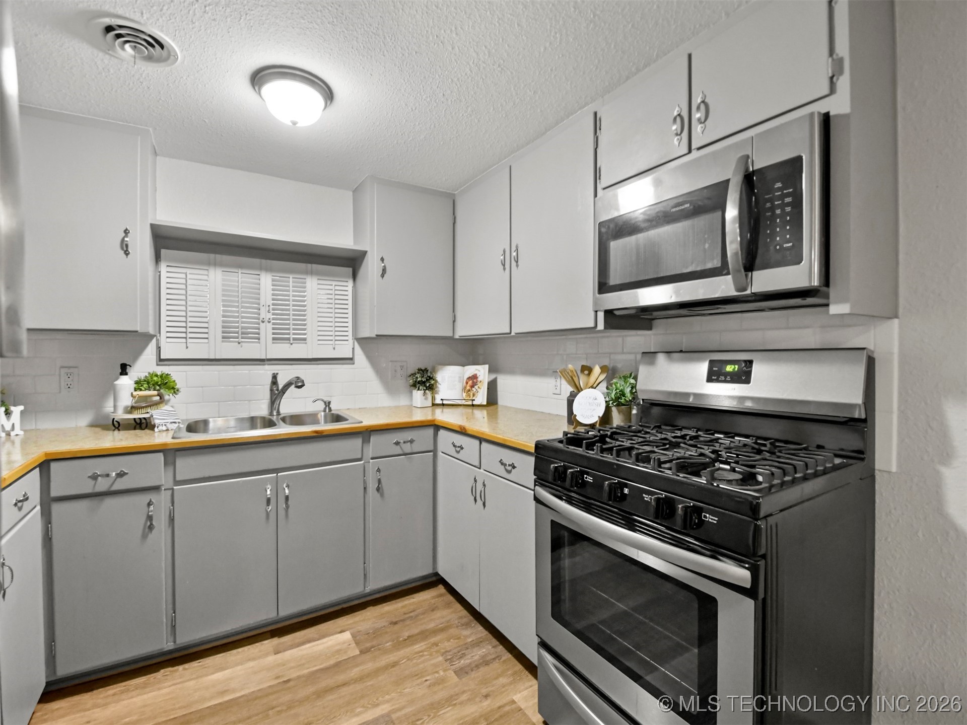 1415 Holt Street Property Photo 16