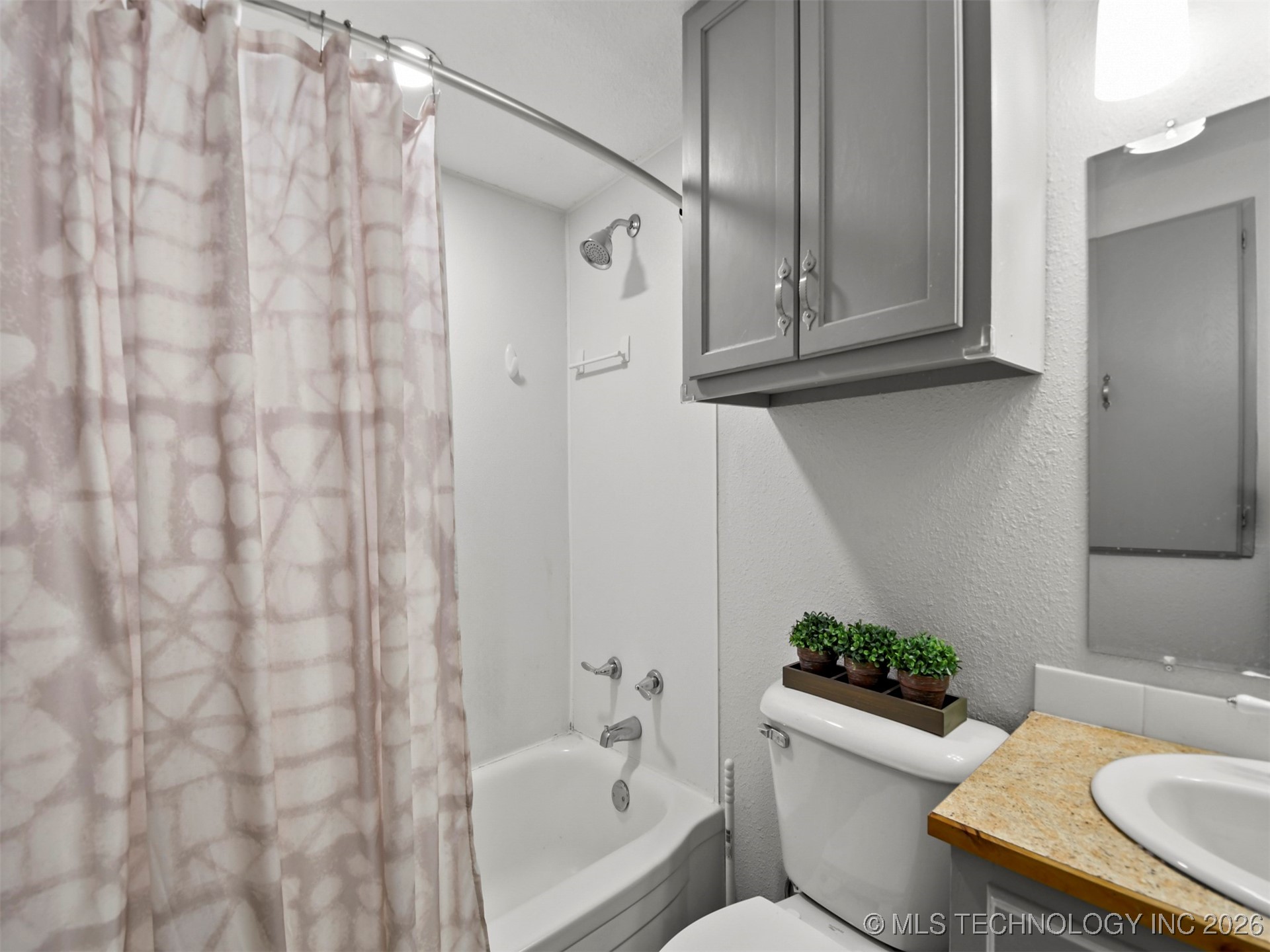 1415 Holt Street Property Photo 20