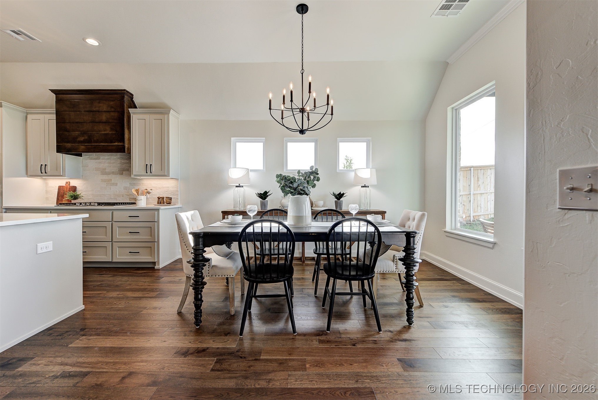 7210 E Queens Place Property Photo 11