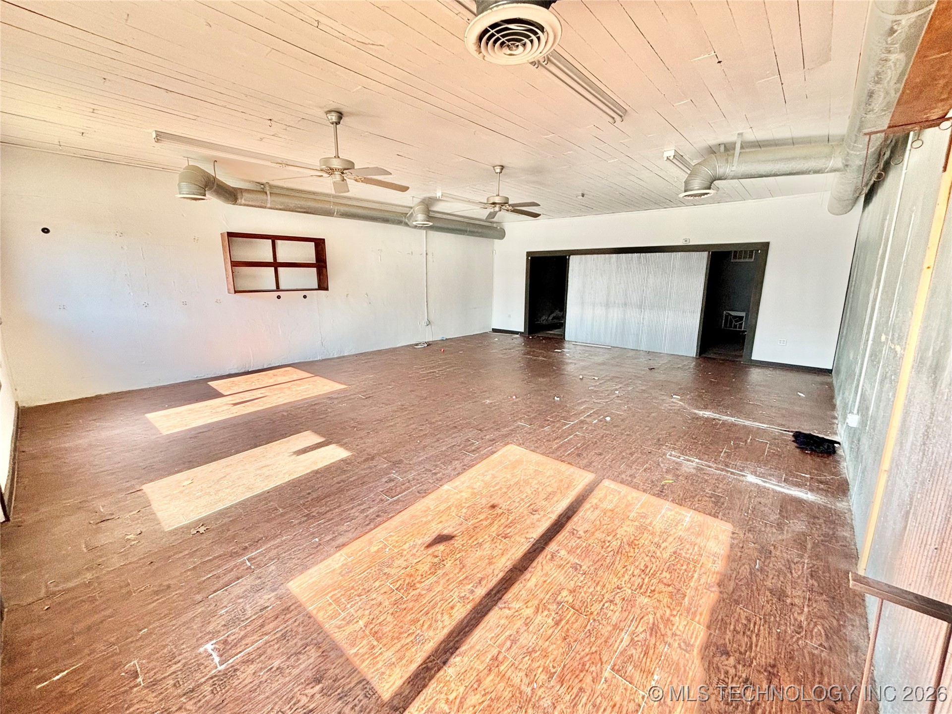 113 W Main Street Property Photo 5