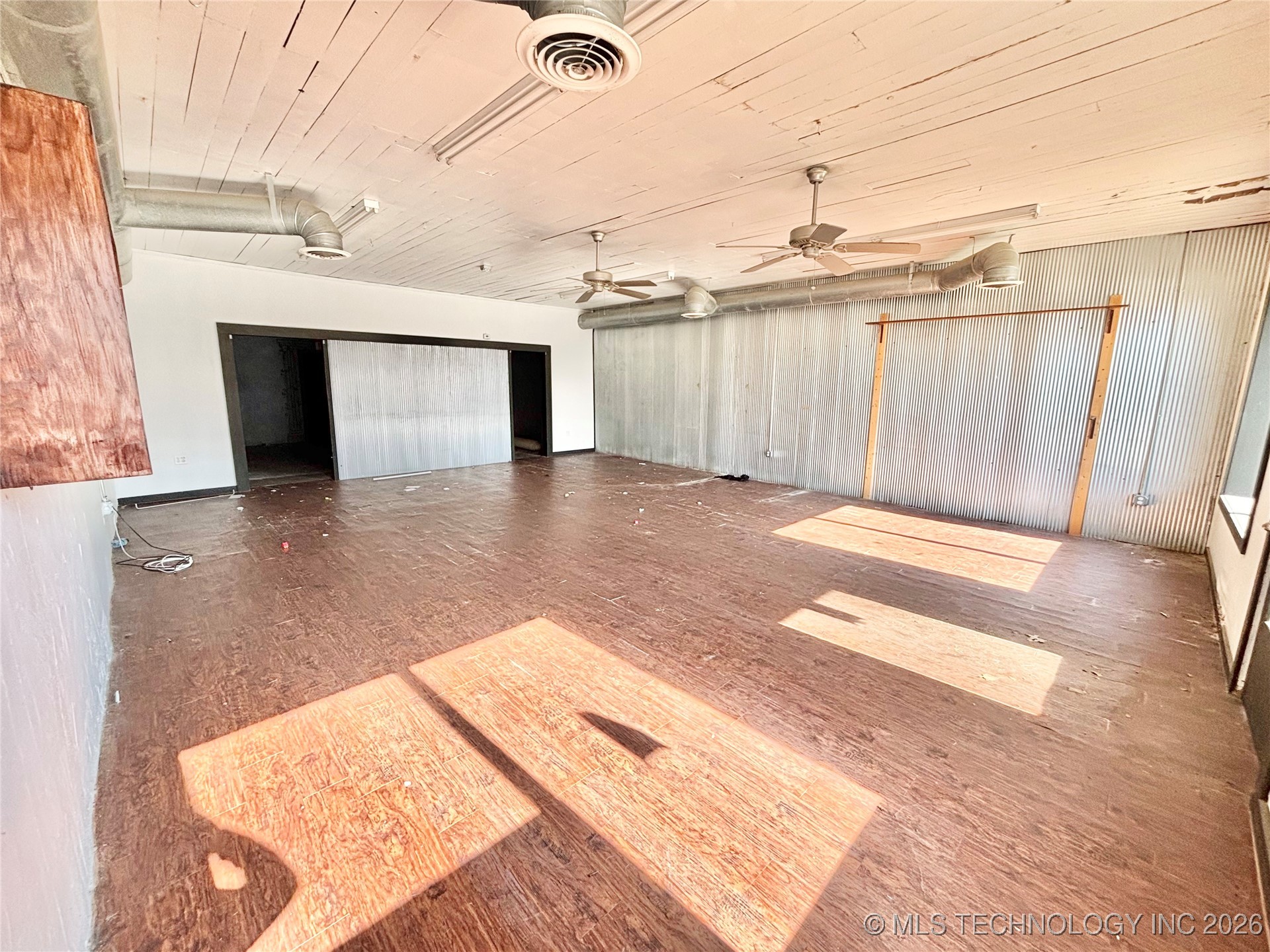 113 W Main Street Property Photo 6