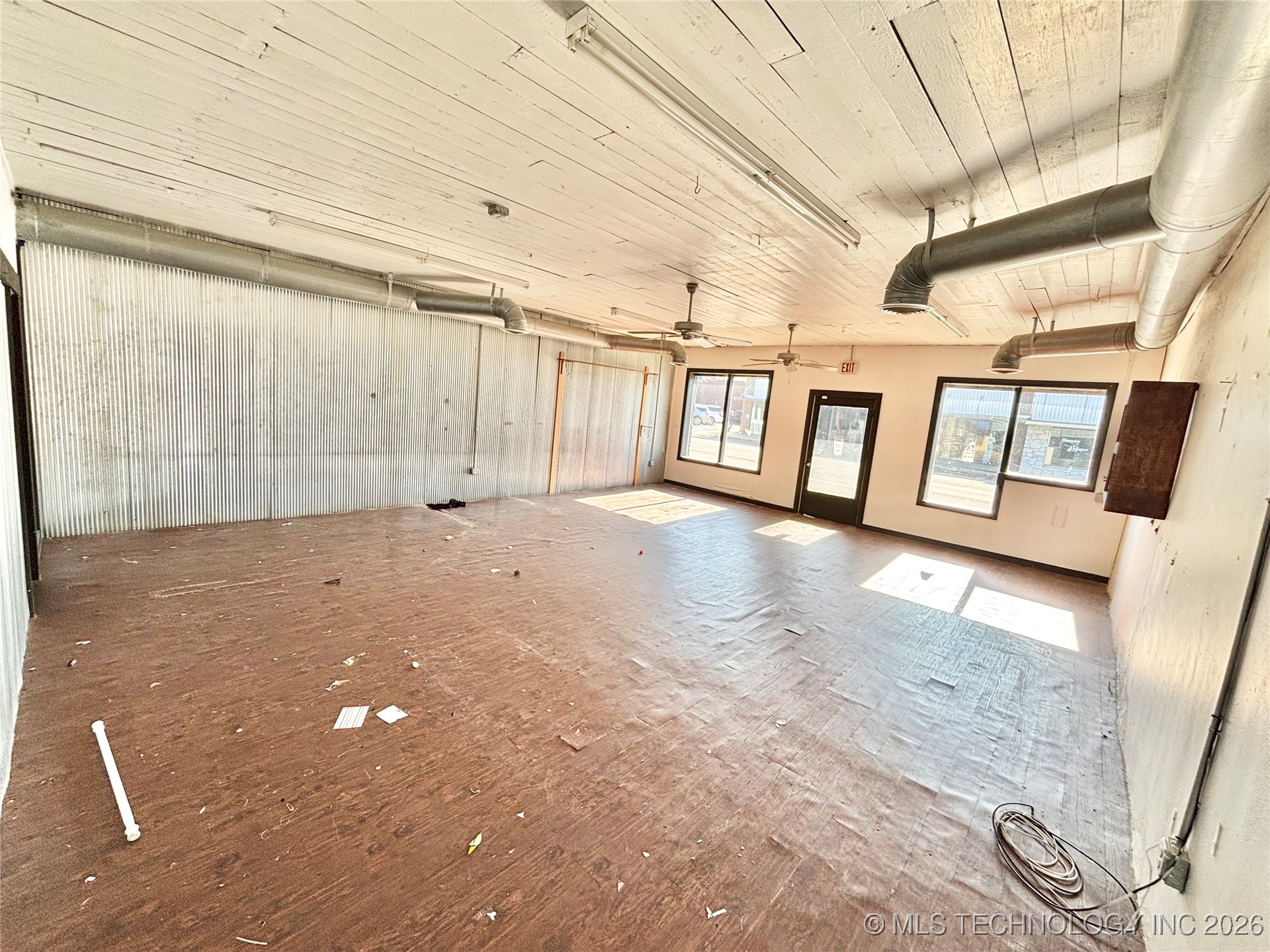 113 W Main Street Property Photo 7