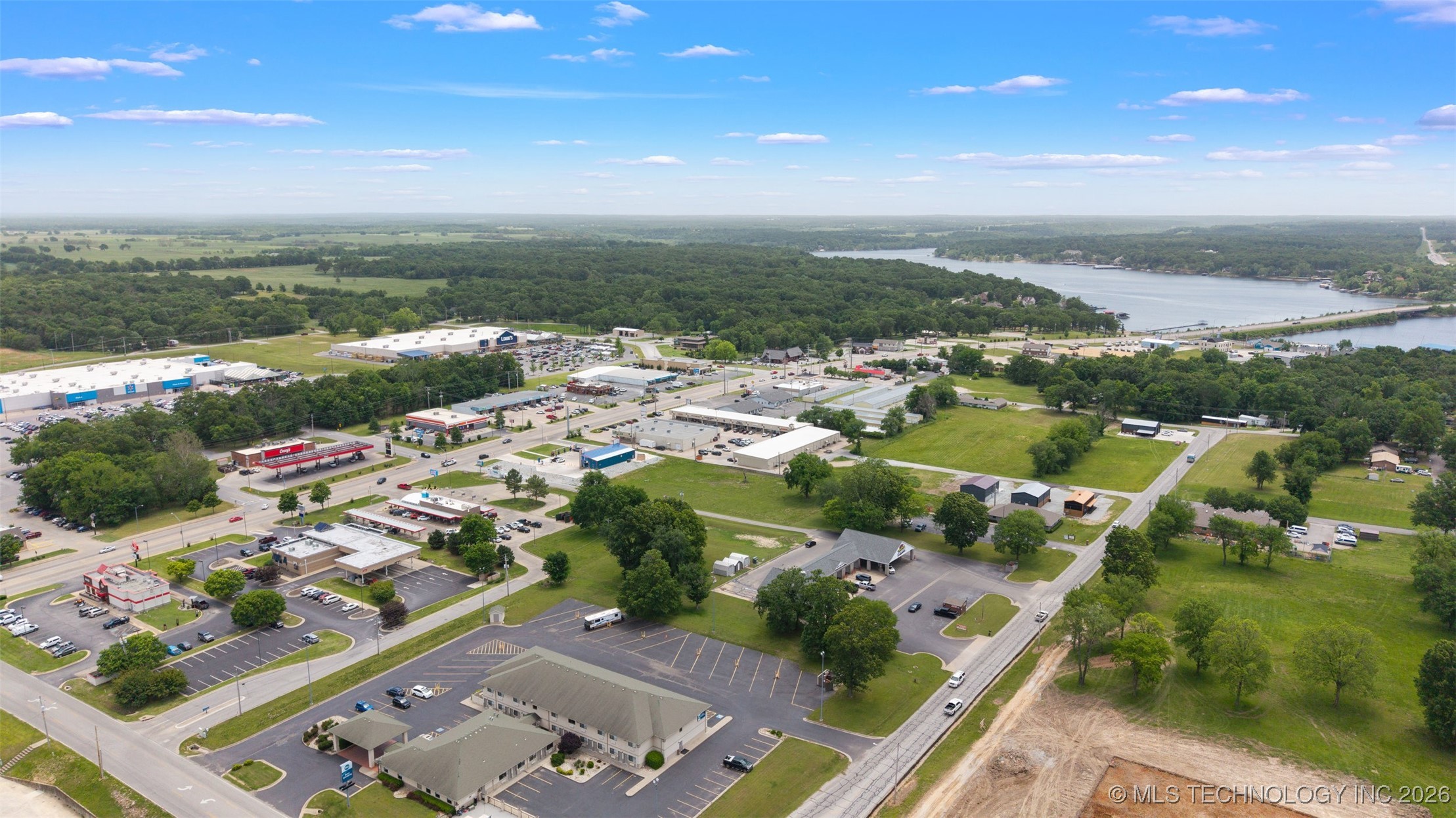 S Main Street Property Photo 11