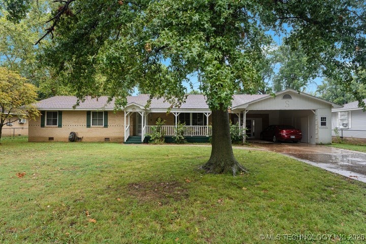 615 N Brewer Street Property Photo 1