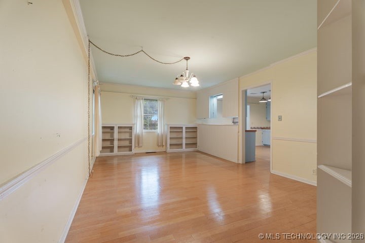 615 N Brewer Street Property Photo 8