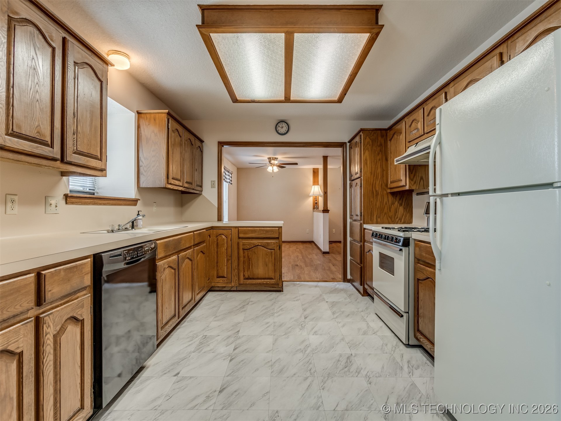 1509 S Cypress Avenue Property Photo 3