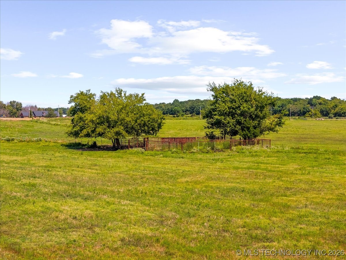 6 Wild Rose Road Property Photo 2