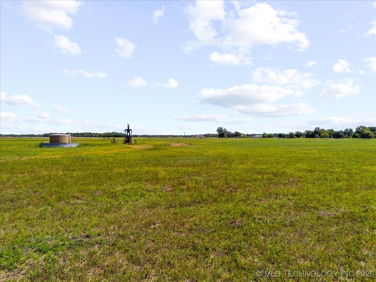 6 Wild Rose Road Property Photo 4