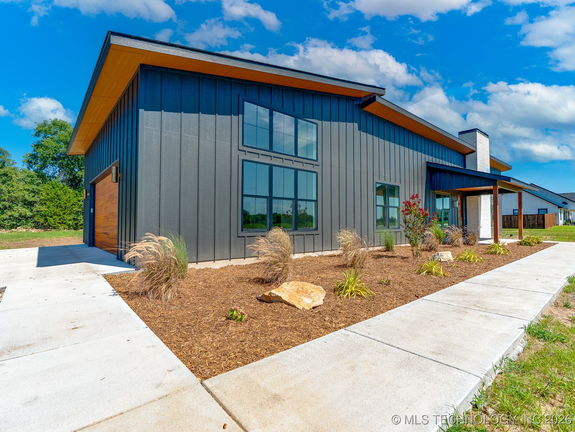 17488 County Road 3540 Property Photo 2