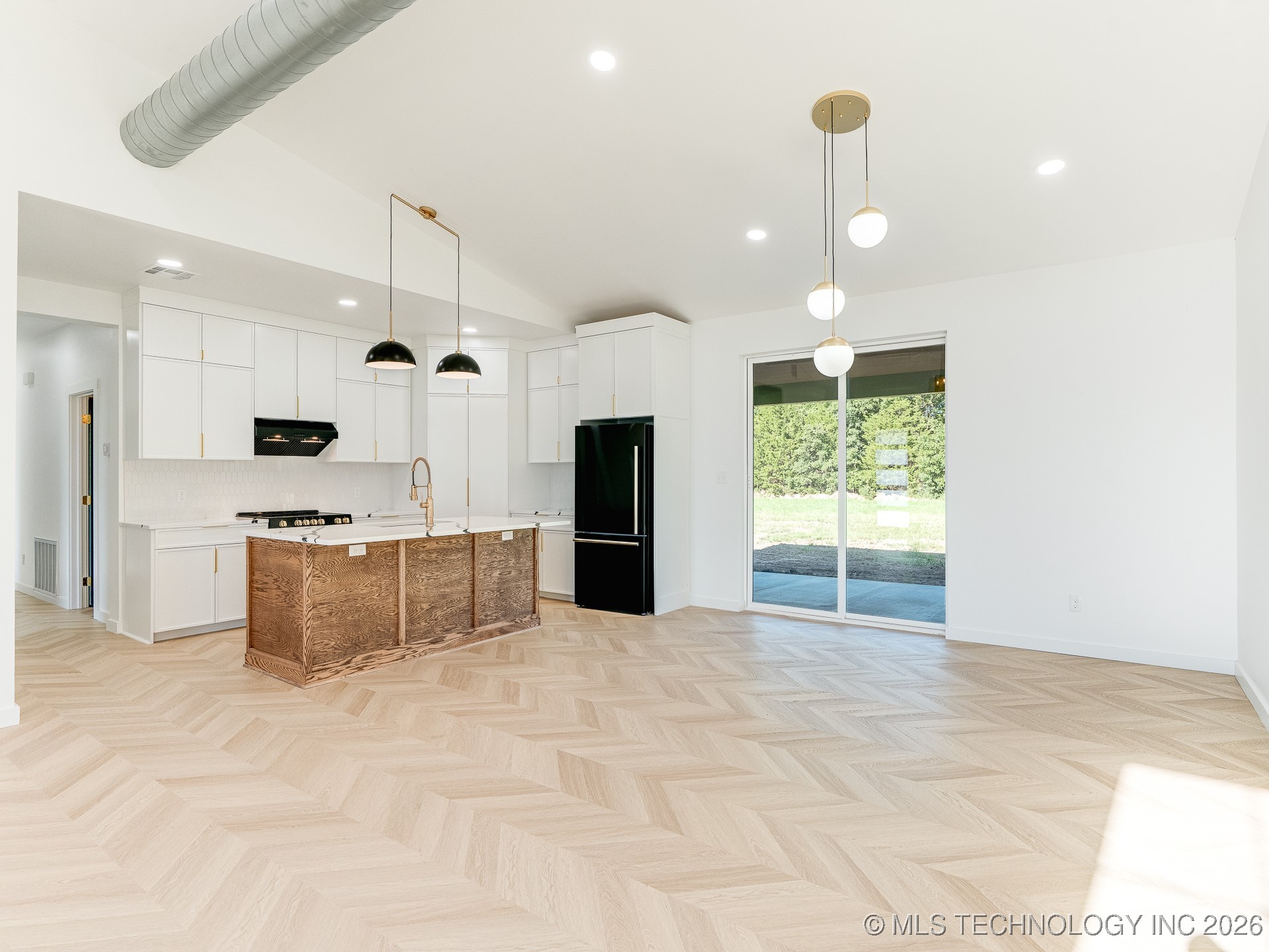 17488 County Road 3540 Property Photo 9