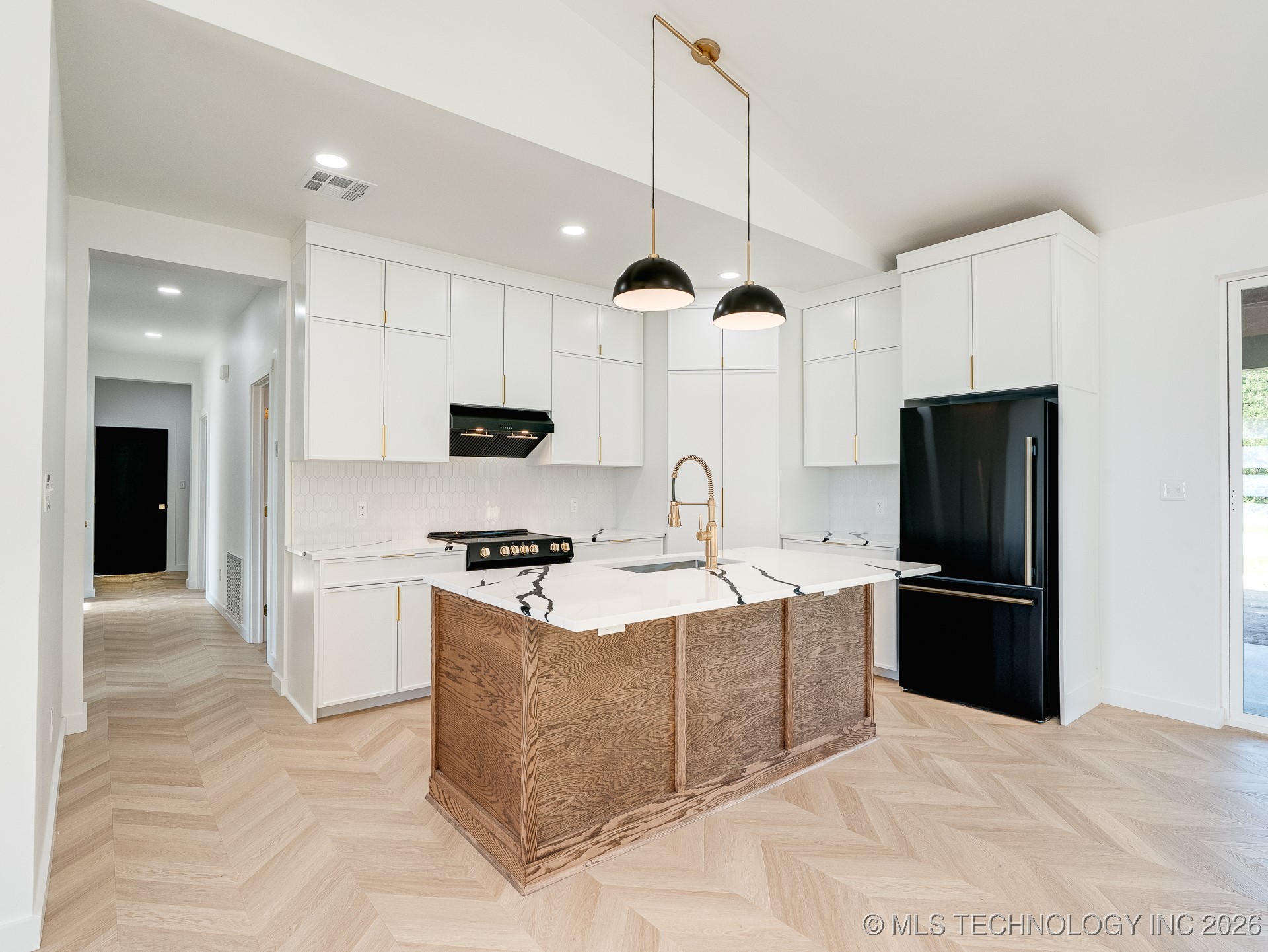 17488 County Road 3540 Property Photo 13